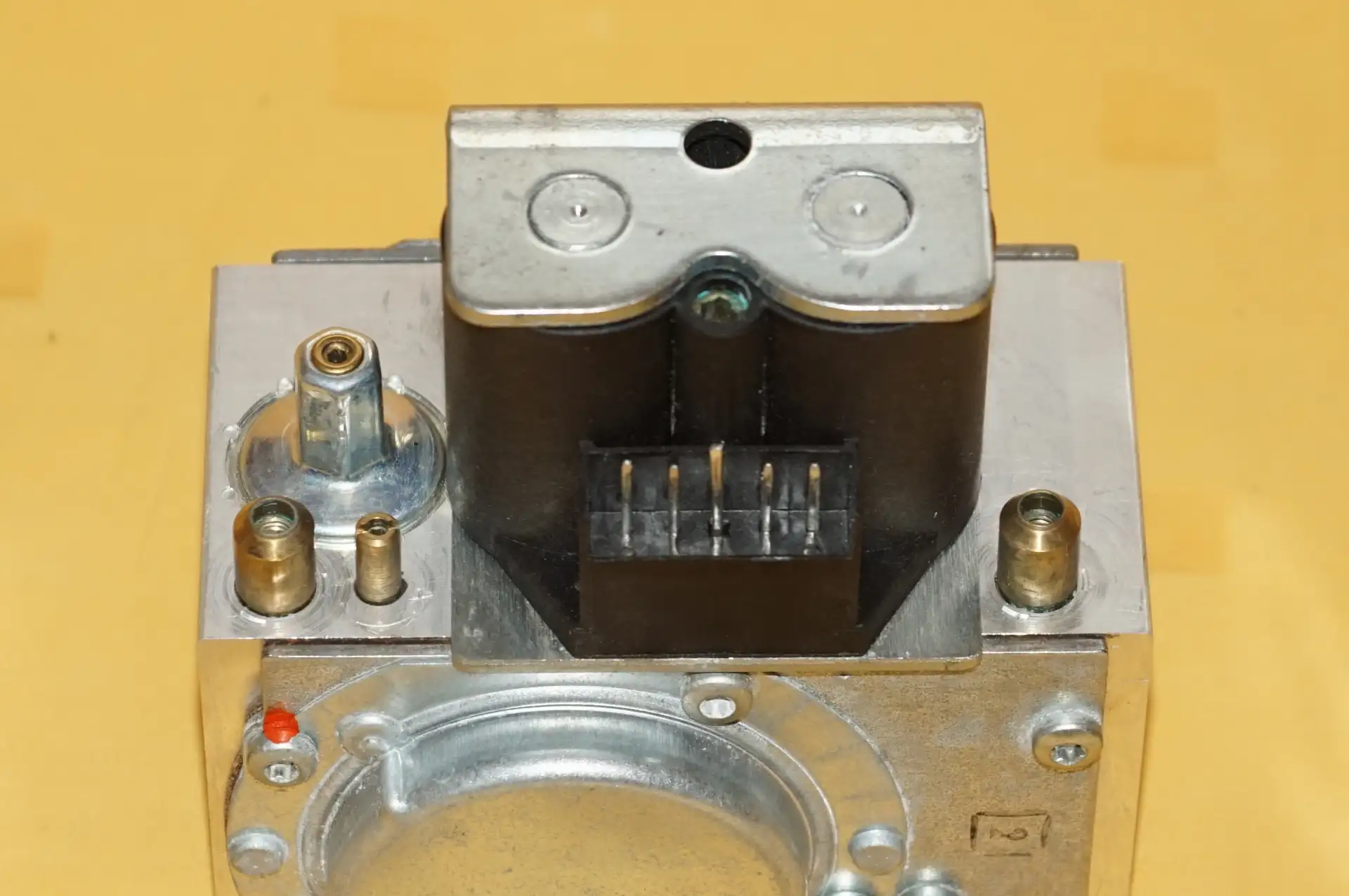 Dungs Ebmpapst GB – LEP Gaskombiregler – Ansicht 3