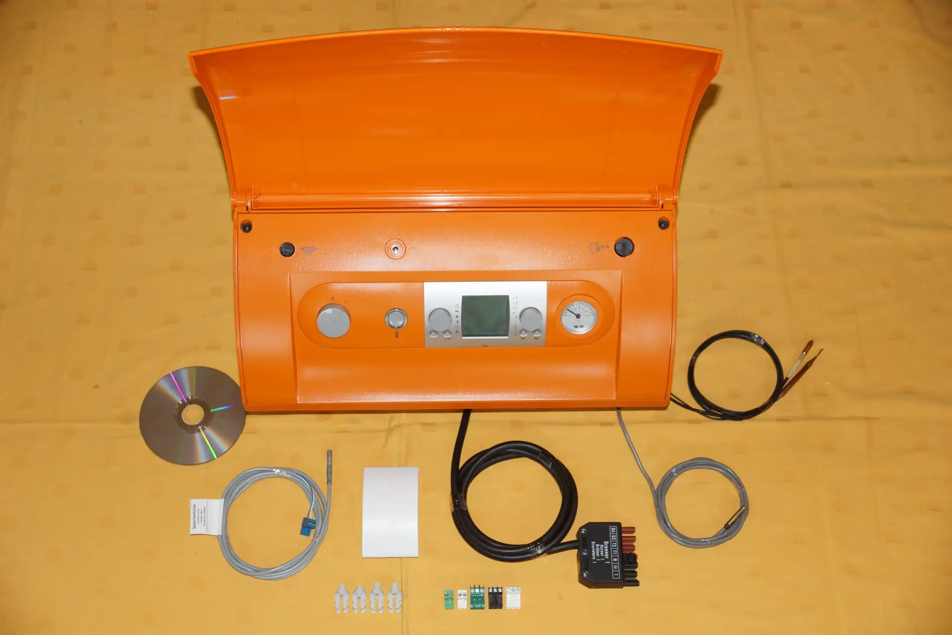 Wolf R2 8905028  R12  Kesselregelung mit Bedienmodul – Produktansicht