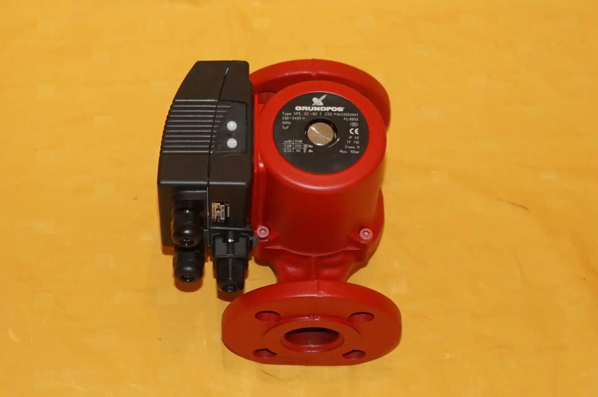 Grundfos UPE 32-80F Heizungspumpe inkl Störmeldemodul – Ansicht 3
