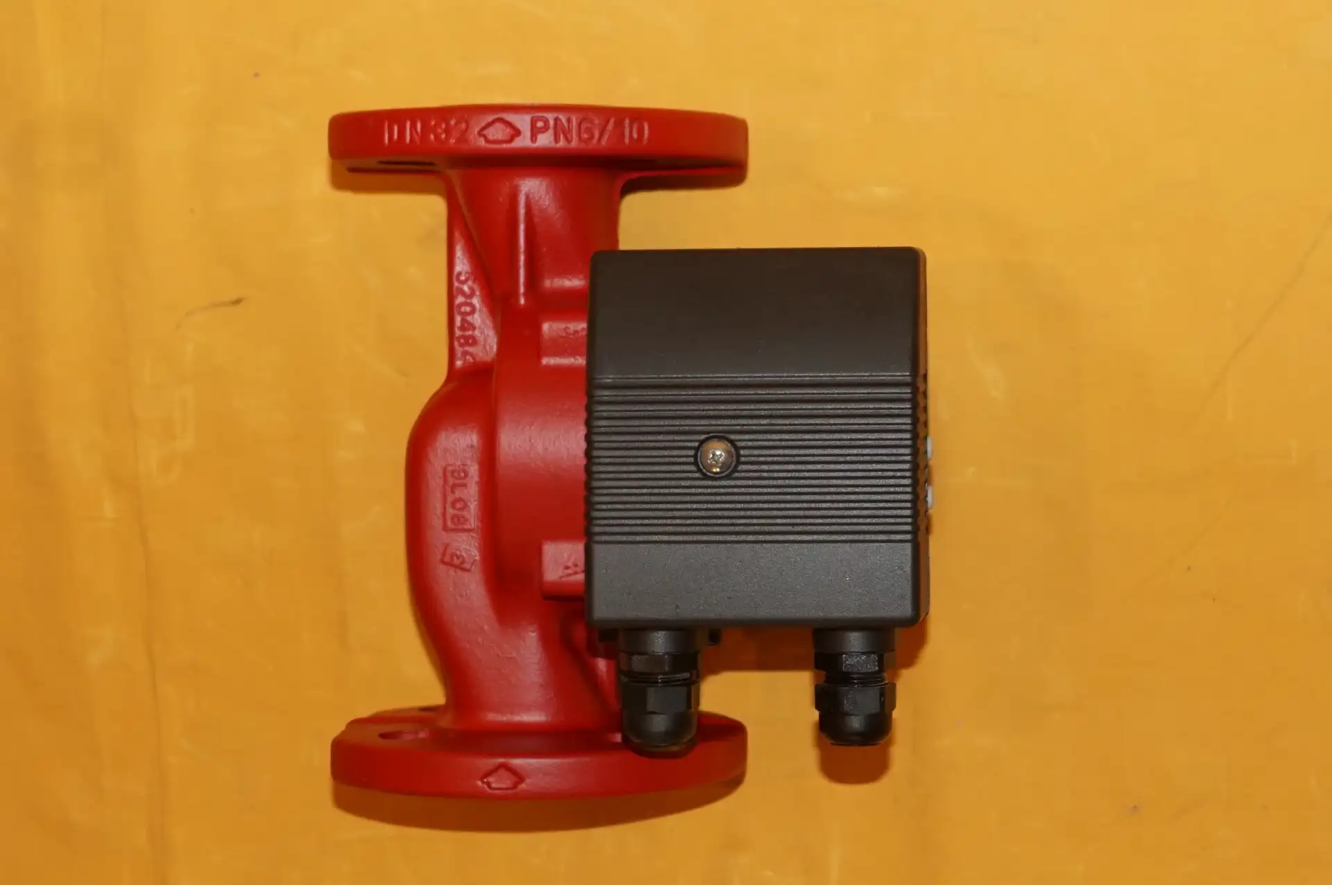Grundfos UPE 32-80F Heizungspumpe inkl Störmeldemodul – Ansicht 5
