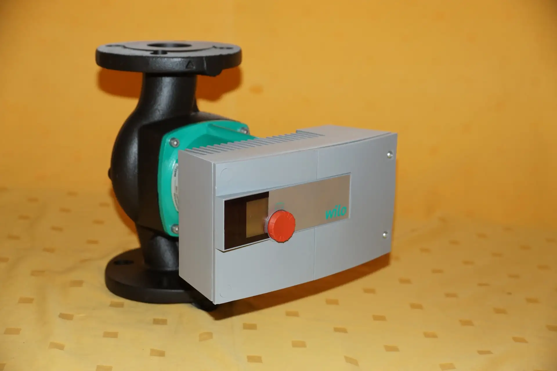 Wilo Stratos 50/1-9 Heizkreispumpe – Produktansicht
