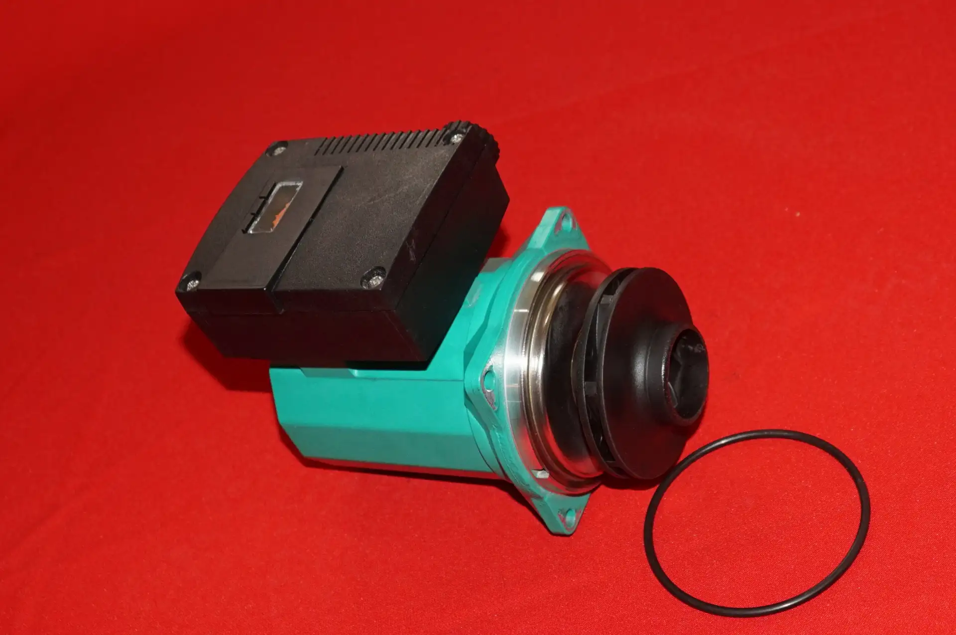 Wilo TOP S30/7 Heizkreispumpe UNBENUTZT – Ansicht 2