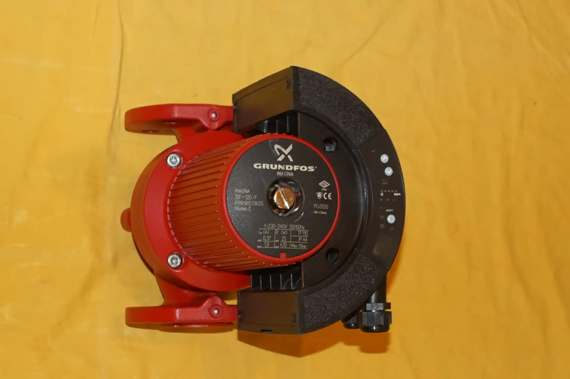 Grundfos Magna 32-120F Heizungspumpe – Produktansicht