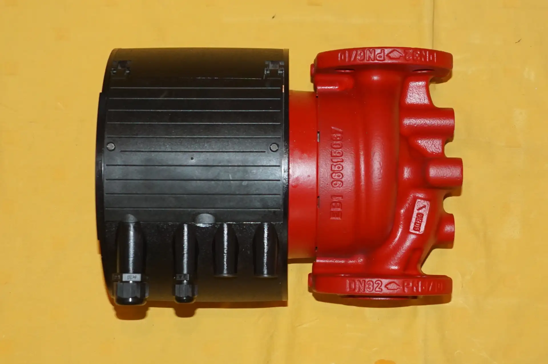 Grundfos Magna 32-120F Heizungspumpe – Ansicht 6