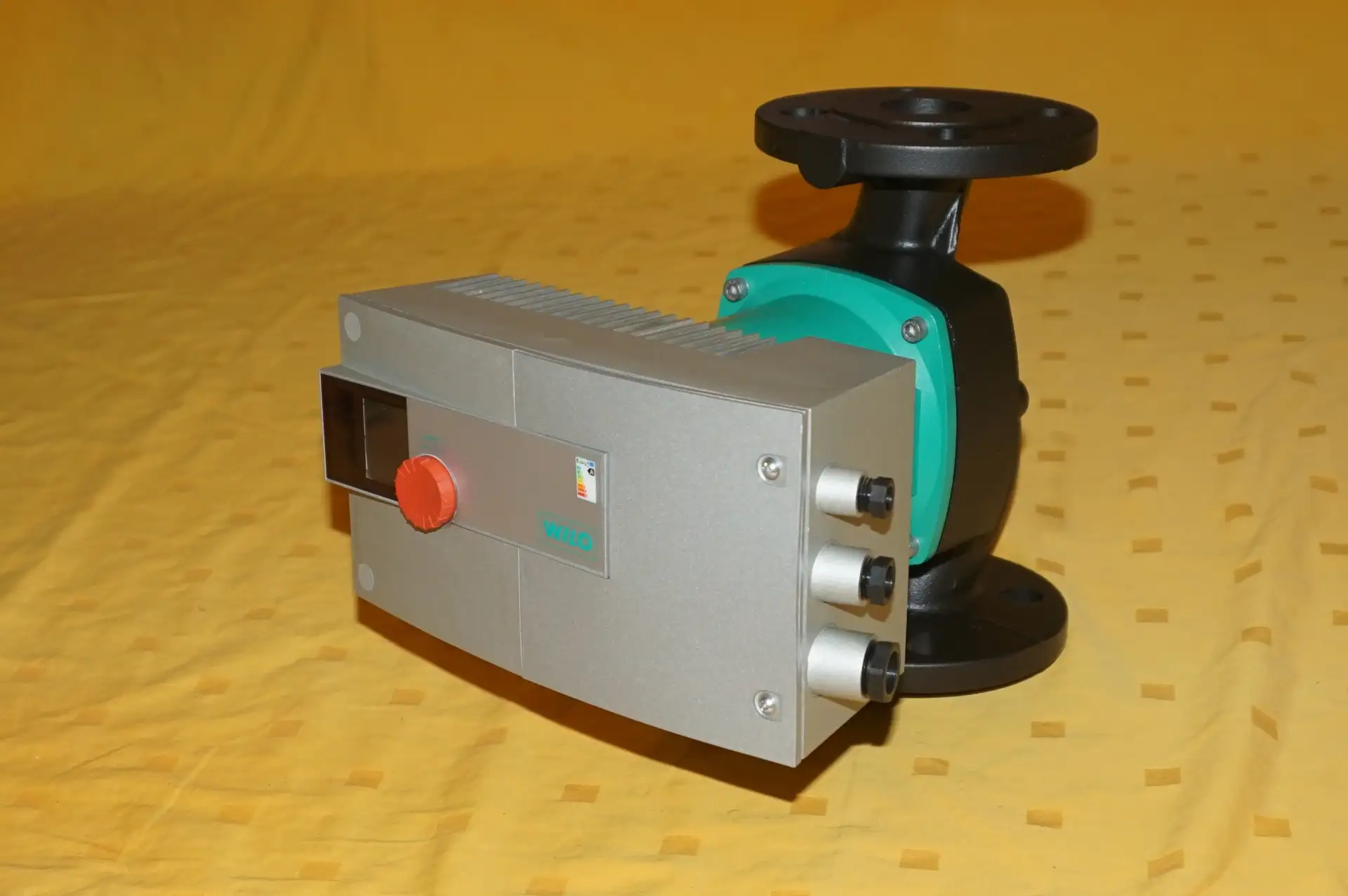 Wilo Stratos 40 /1-12 Heizkreispumpe – Produktansicht