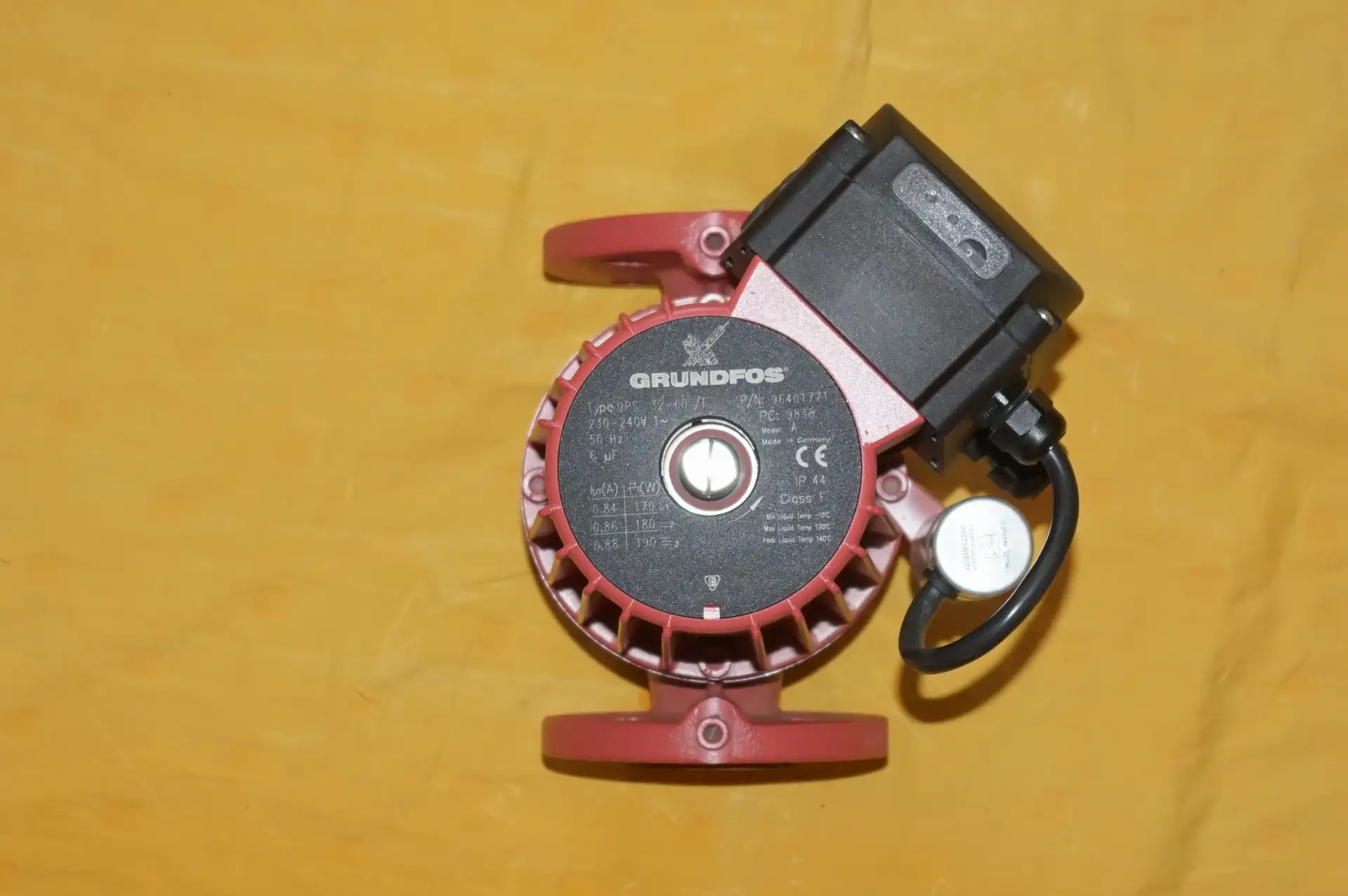 Grundfos UPS 32 – 60 F Heizungspumpe – Ansicht 5