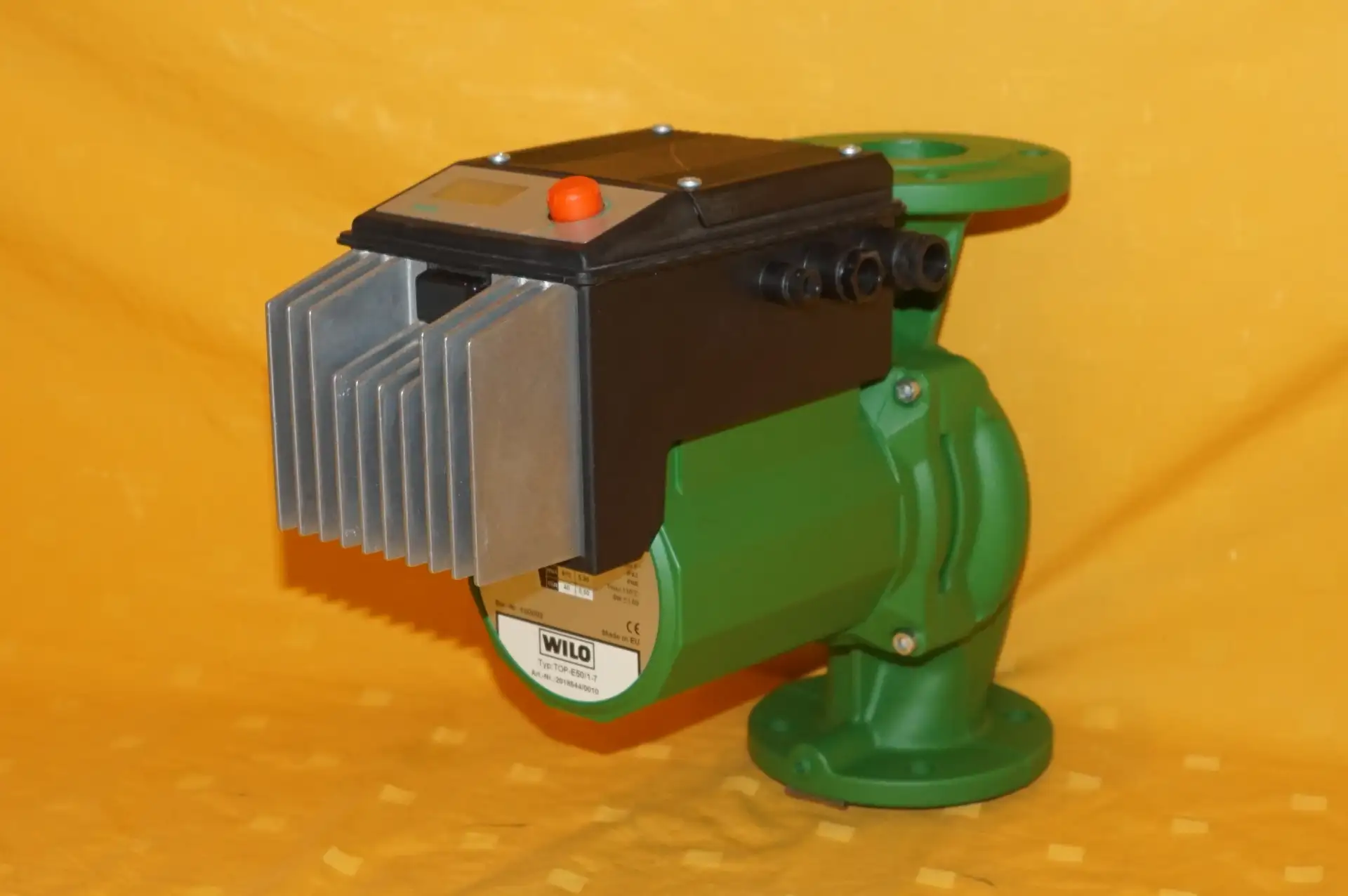 Wilo TOP E40/1-7 Heizkreispumpe ohne Sockel – Produktansicht