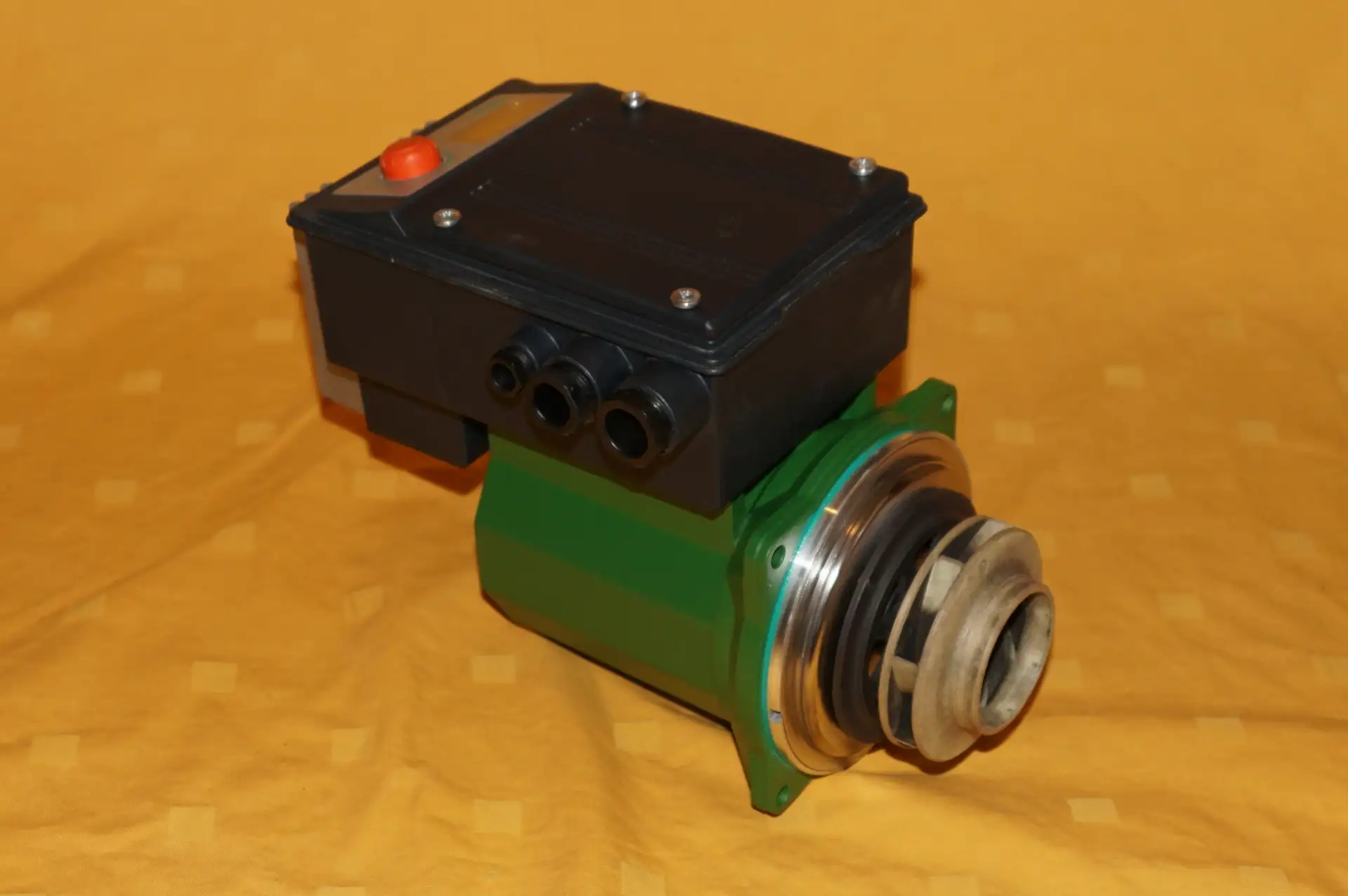 Wilo TOP E40/1-7 Heizkreispumpe ohne Sockel – Ansicht 6