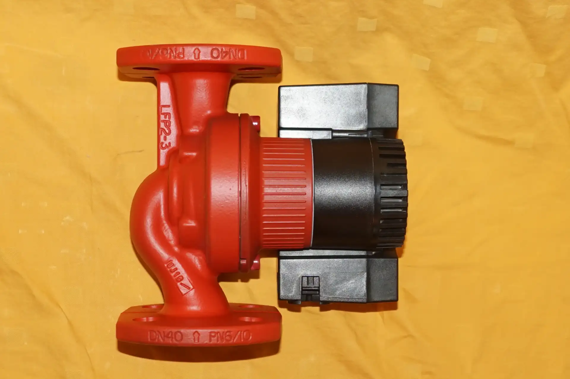 Grundfos Magna 40-100F Heizungspumpe – Ansicht 8