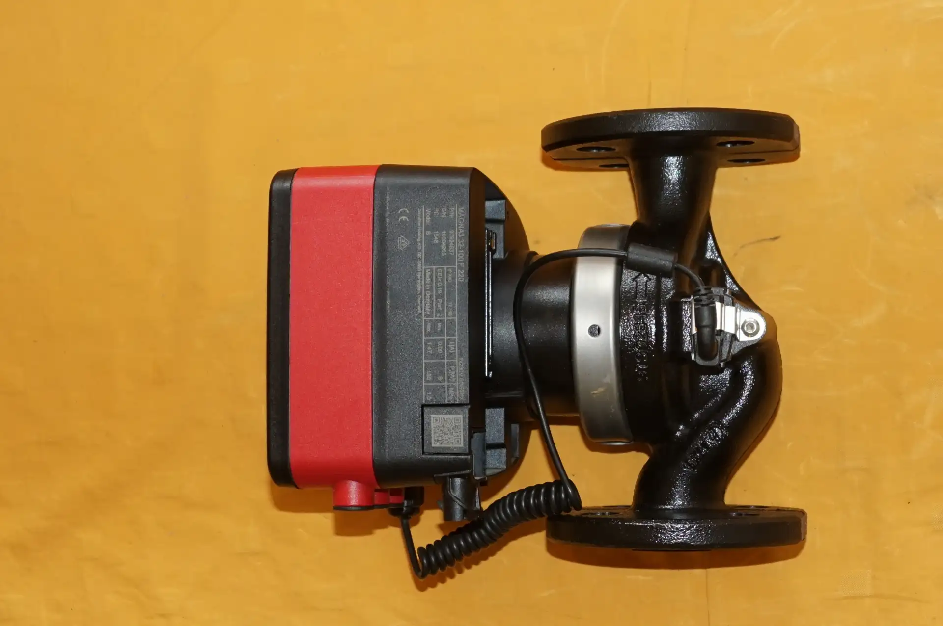 Grundfos Magna 3  32-100 F Heizungspumpe UNBENUTZT – Ansicht 4