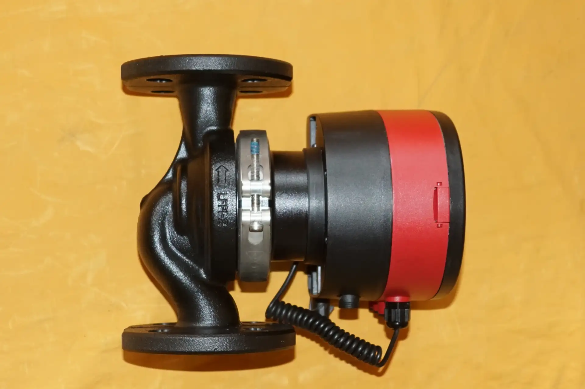 Grundfos Magna 3  32-100 F Heizungspumpe UNBENUTZT – Ansicht 5