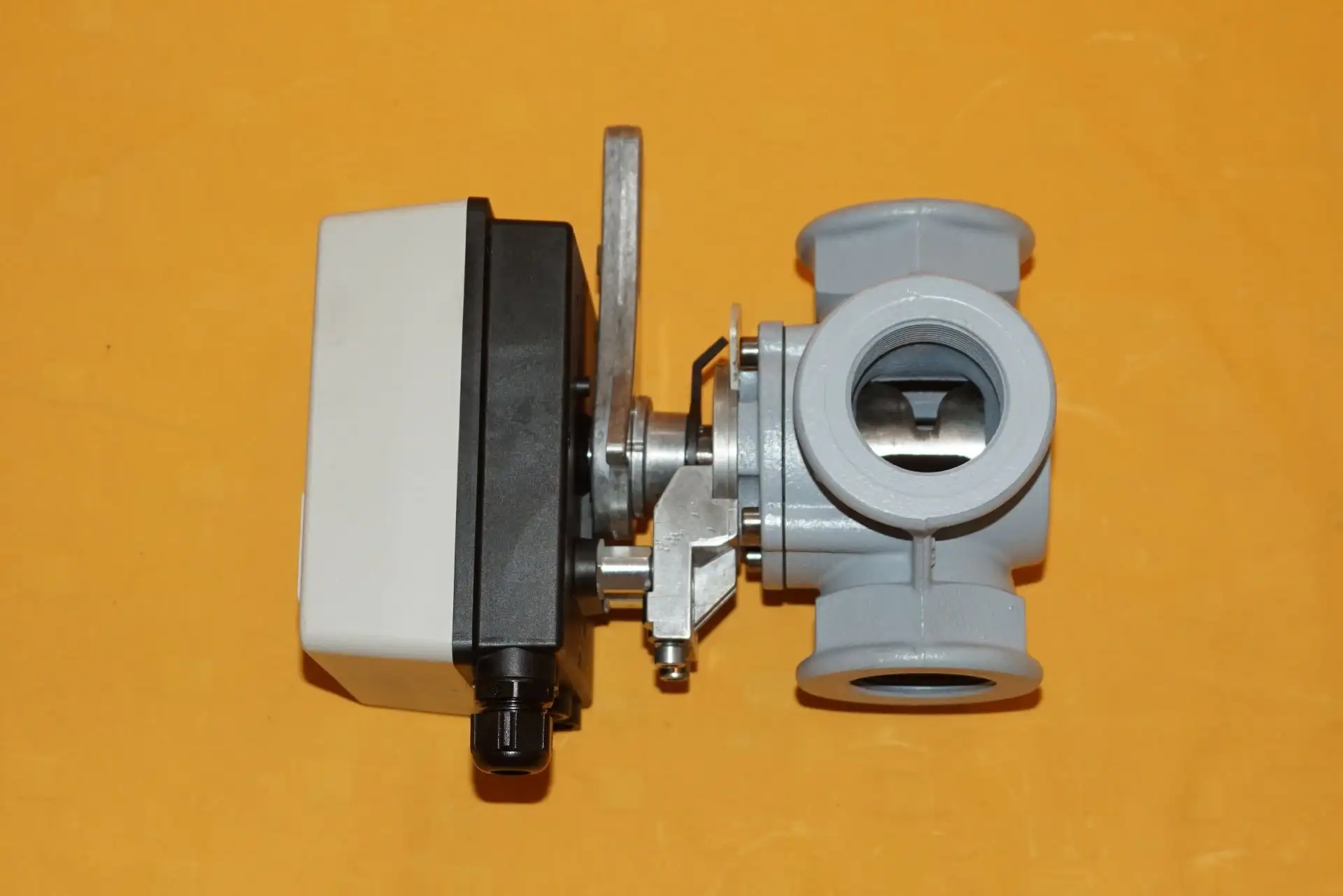 Centra Honeywell 4-Wege Heizkreismischer ZR40 inkl. Mischermotor VMM20 – Ansicht 6