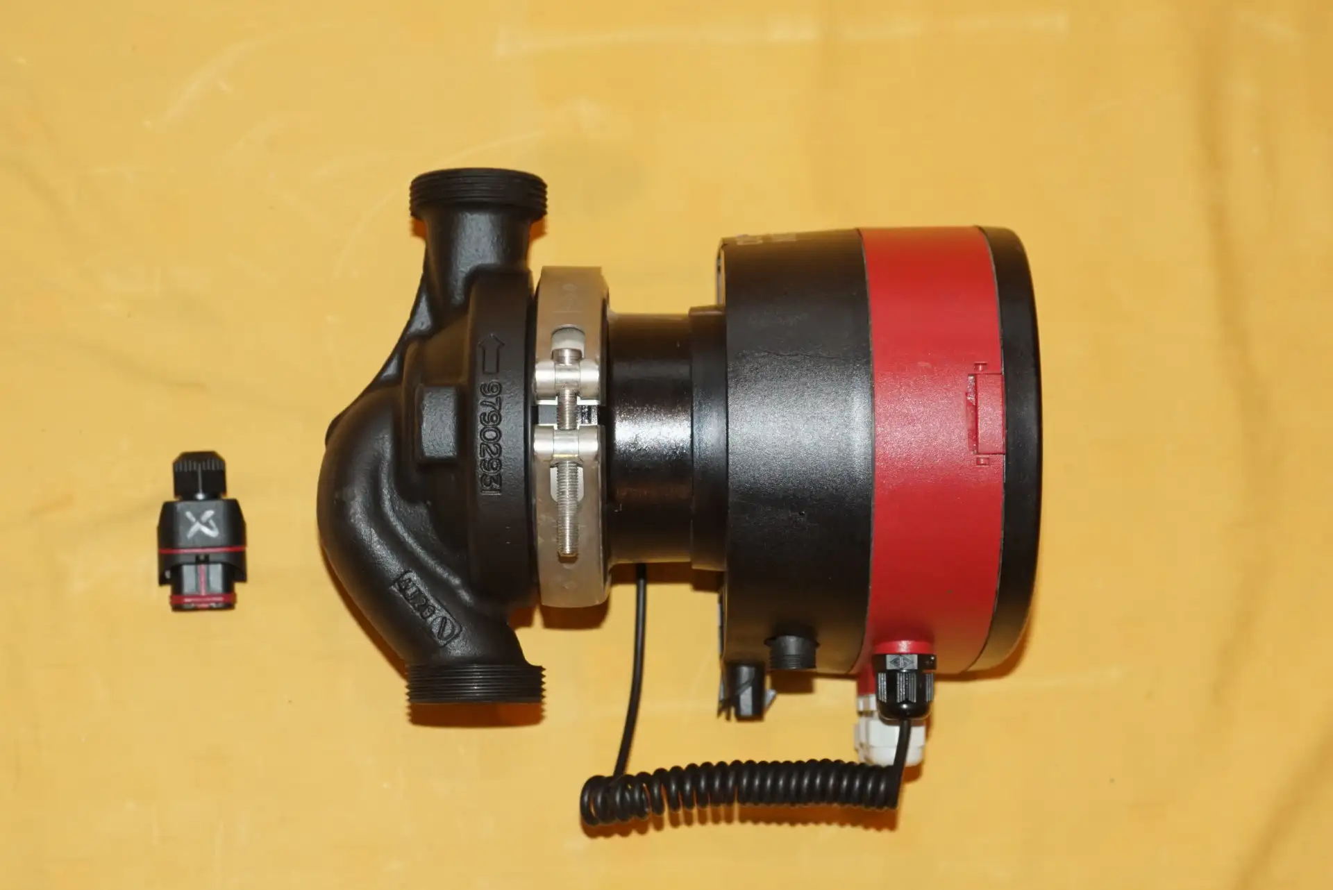 Grundfos Magna 3  25 – 40 Heizungspumpe TOP  ZUSTAND – Ansicht 4