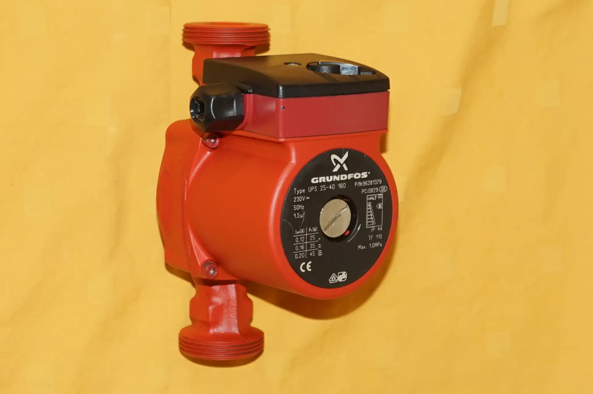 Grundfos UPS 25 – 40 180mm Heizungspumpe – Produktansicht