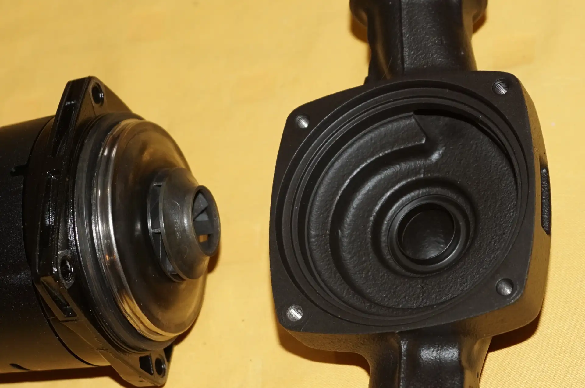 Grundfos Alpha 2  25-60  180 Heizungspumpe (Biral) UNBENUTZT – Ansicht 9