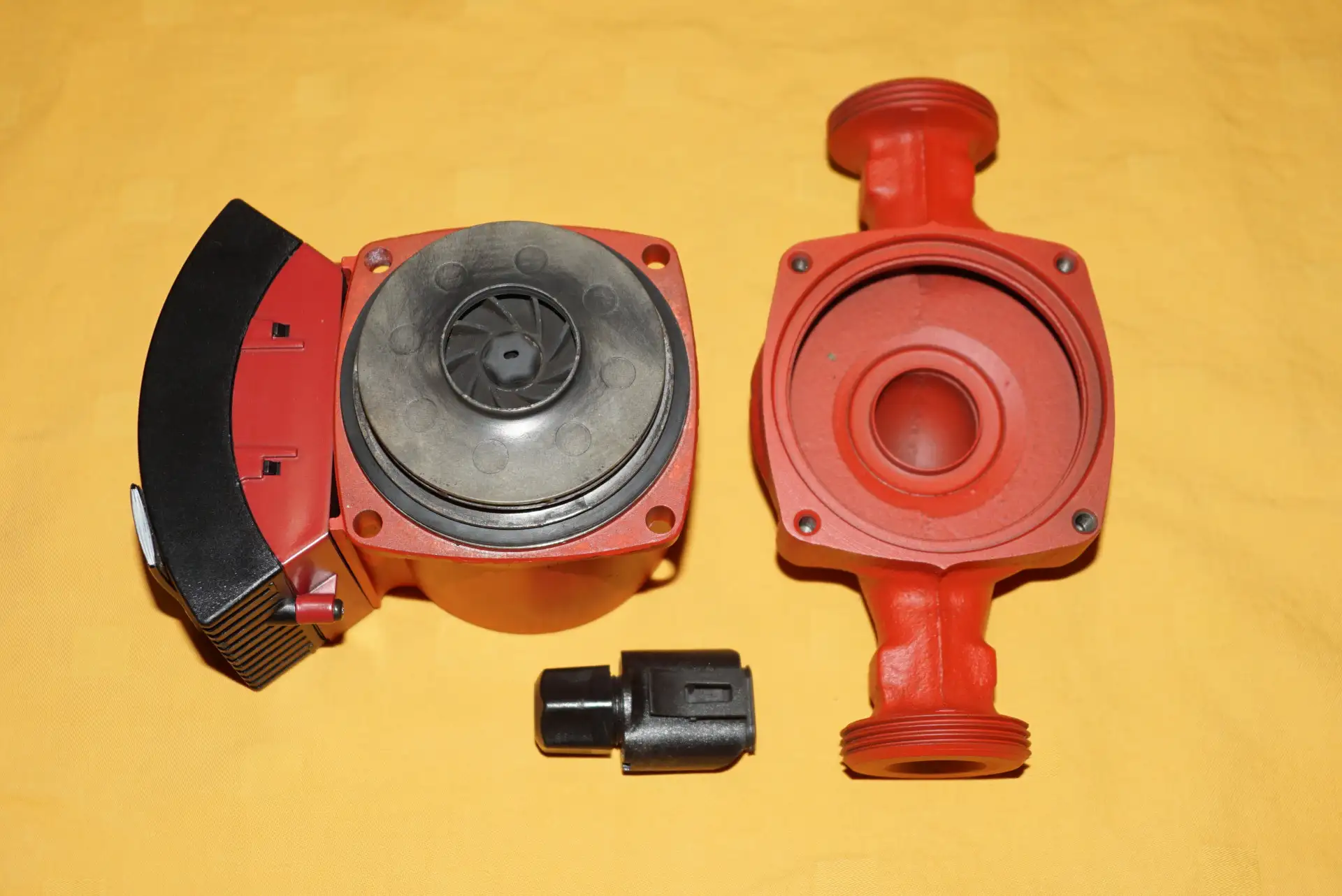 Grundfos Alpha + 25-60  180 E – Heizungspumpe – Ansicht 7