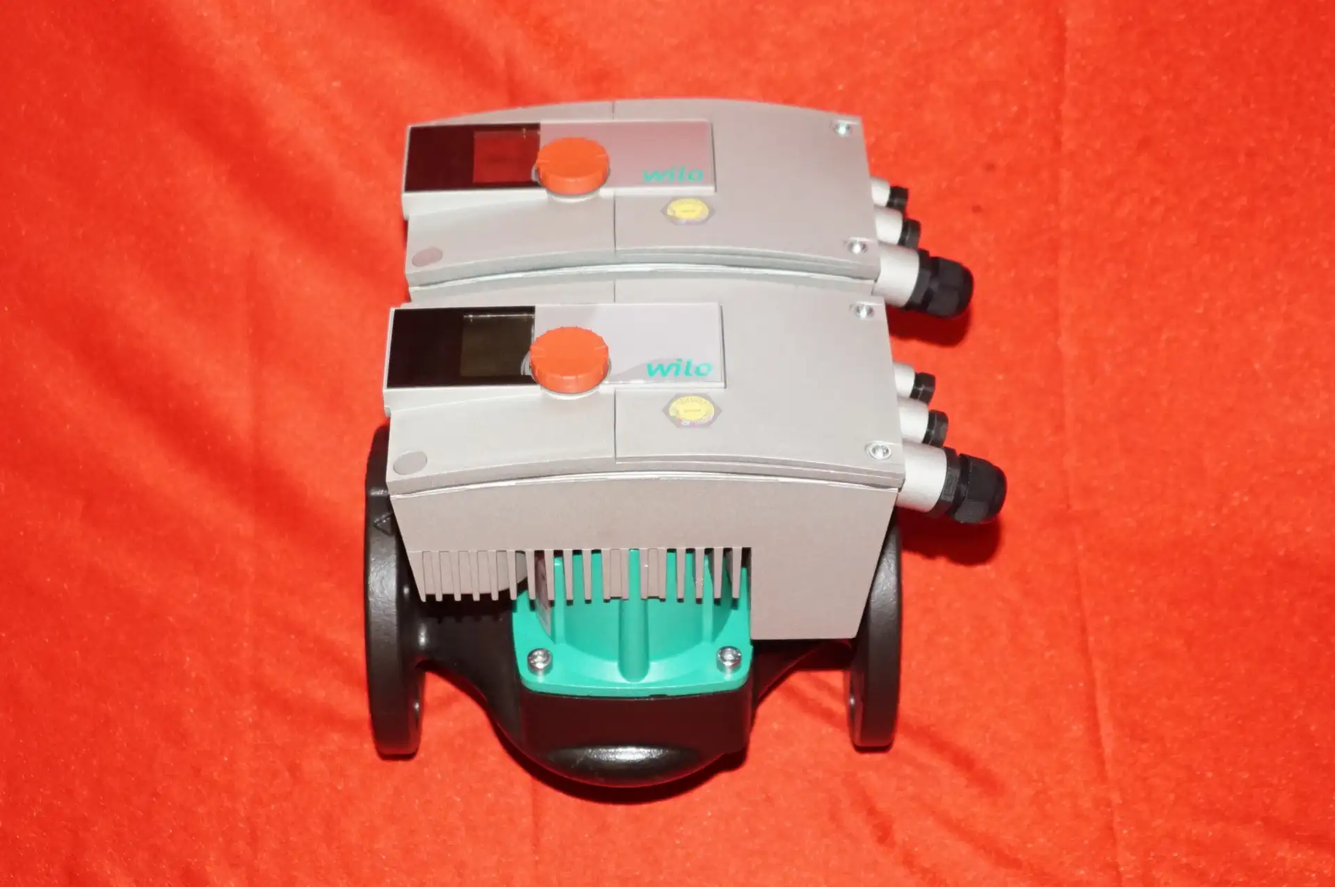 Wilo Stratos D 32 /1-8 Hocheffizienzpumpe Doppelpumpe – Ansicht 2