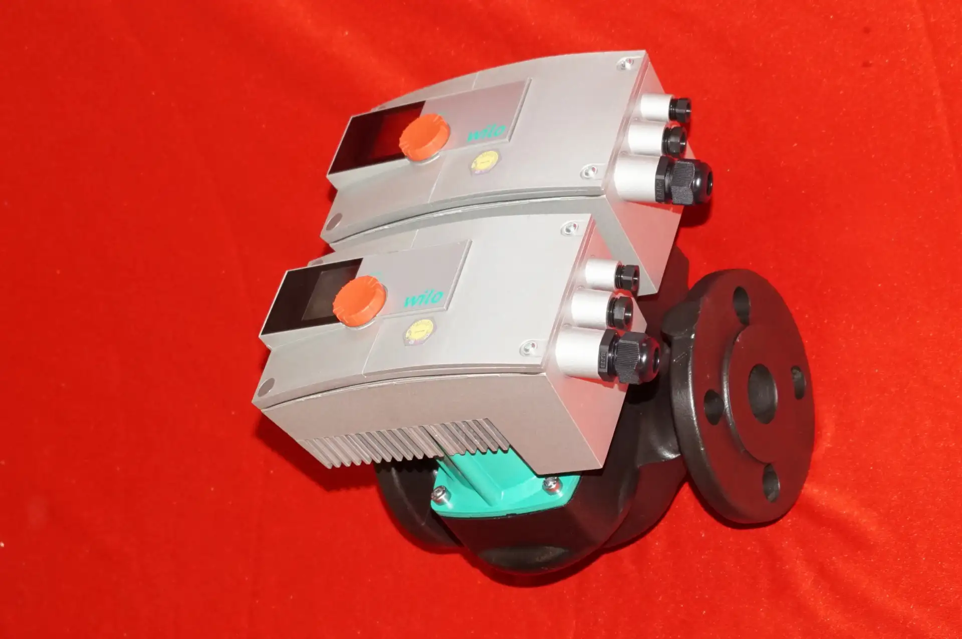 Wilo Stratos D 32 /1-8 Hocheffizienzpumpe Doppelpumpe – Ansicht 9