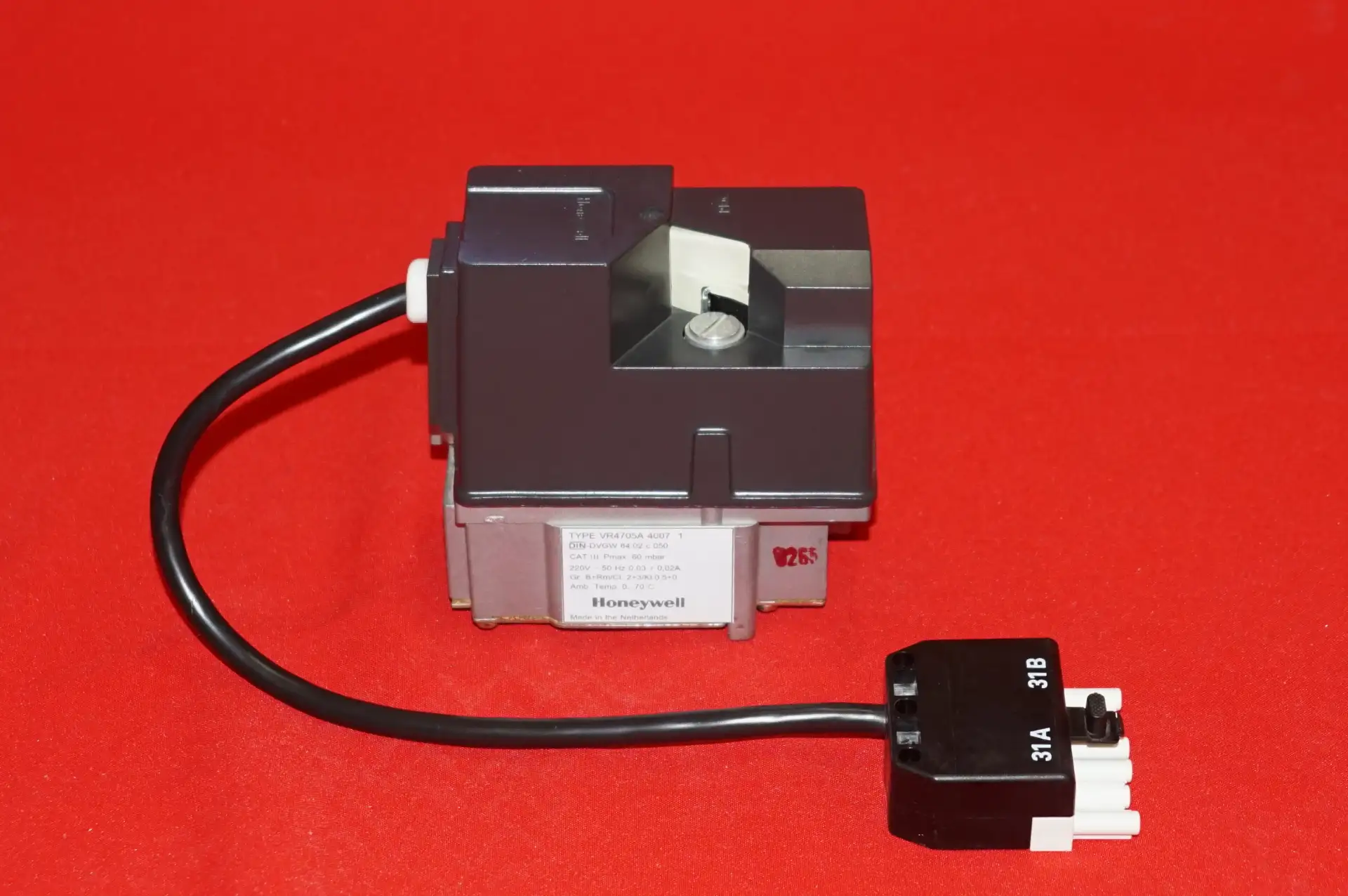 Honeywell Gaskombiregler VR4705A UNBENUTZT – Produktansicht