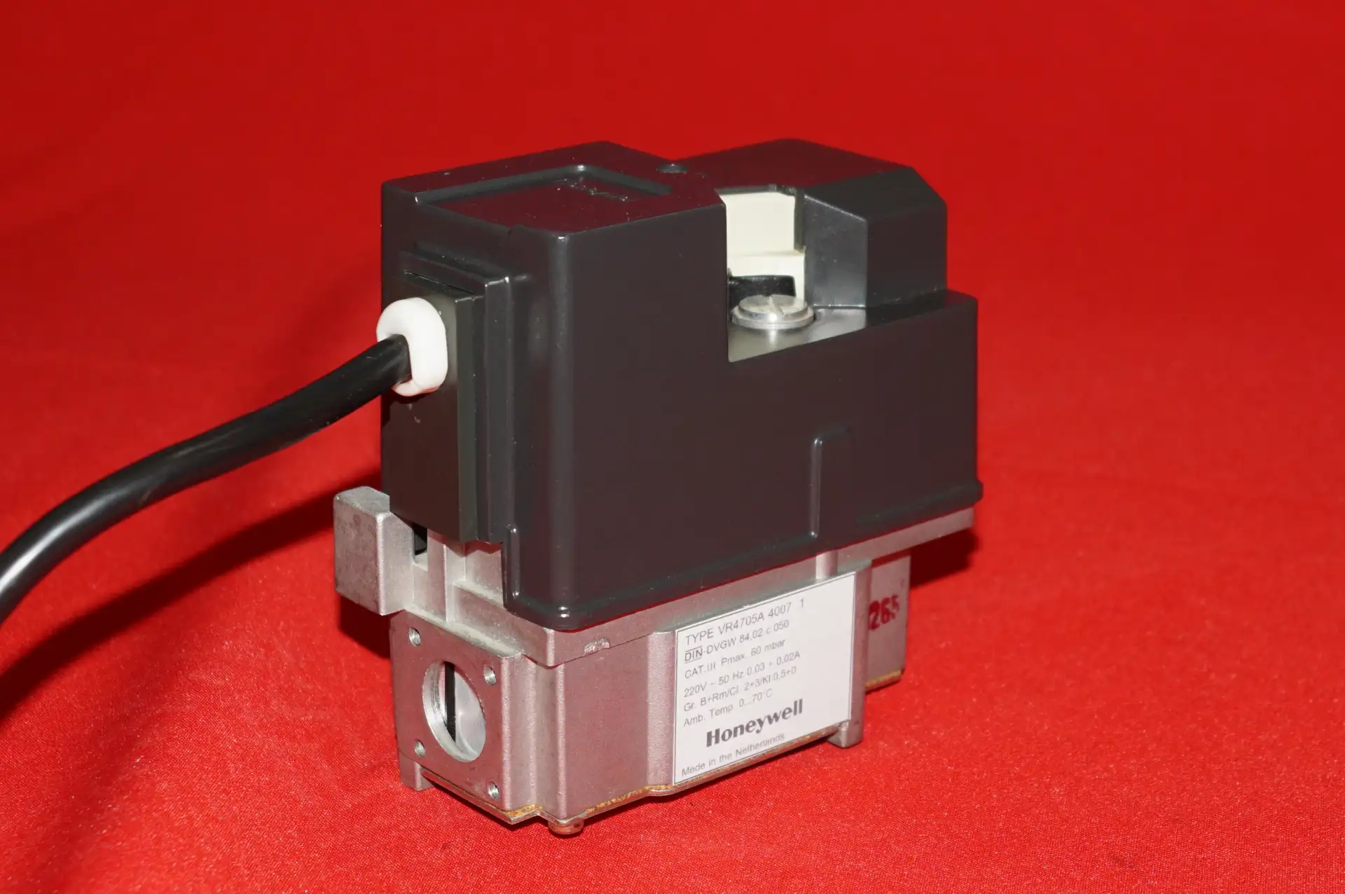 Honeywell Gaskombiregler VR4705A UNBENUTZT – Ansicht 2