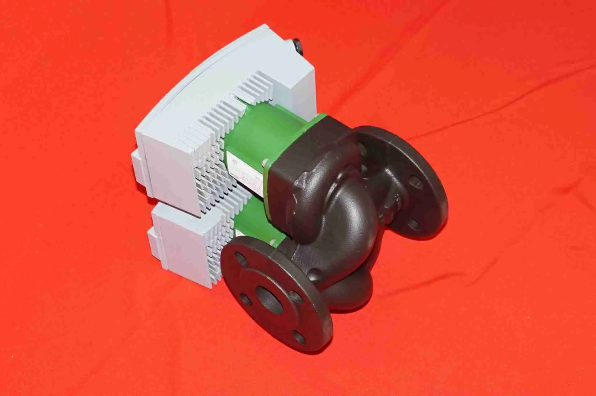 Wilo Stratos D 40/1-8 Hocheffizienz – Doppelpumpe – Ansicht 7