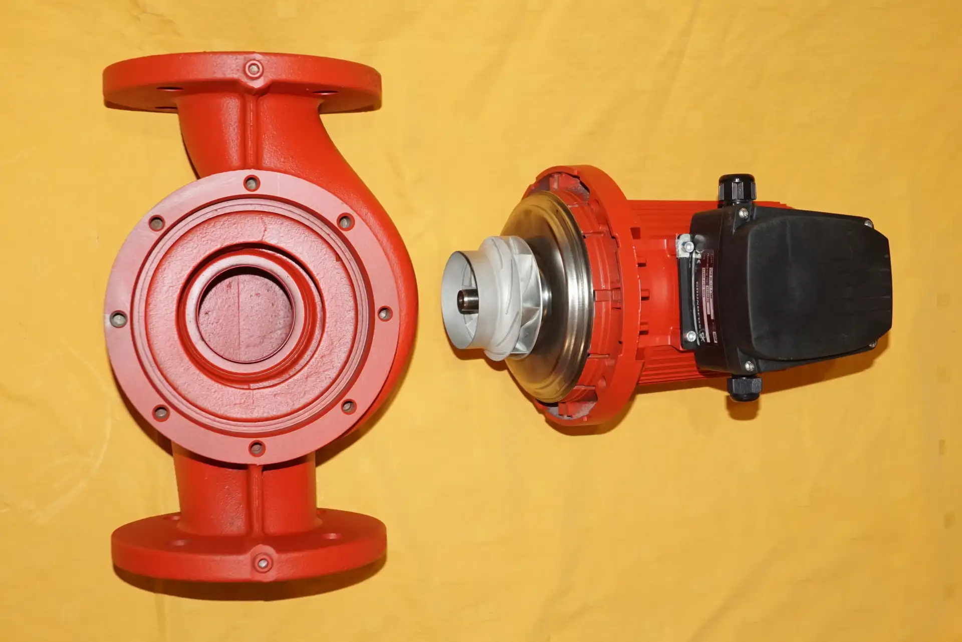 Grundfos UPS 80 – 120 F Heizungspumpe – Ansicht 10