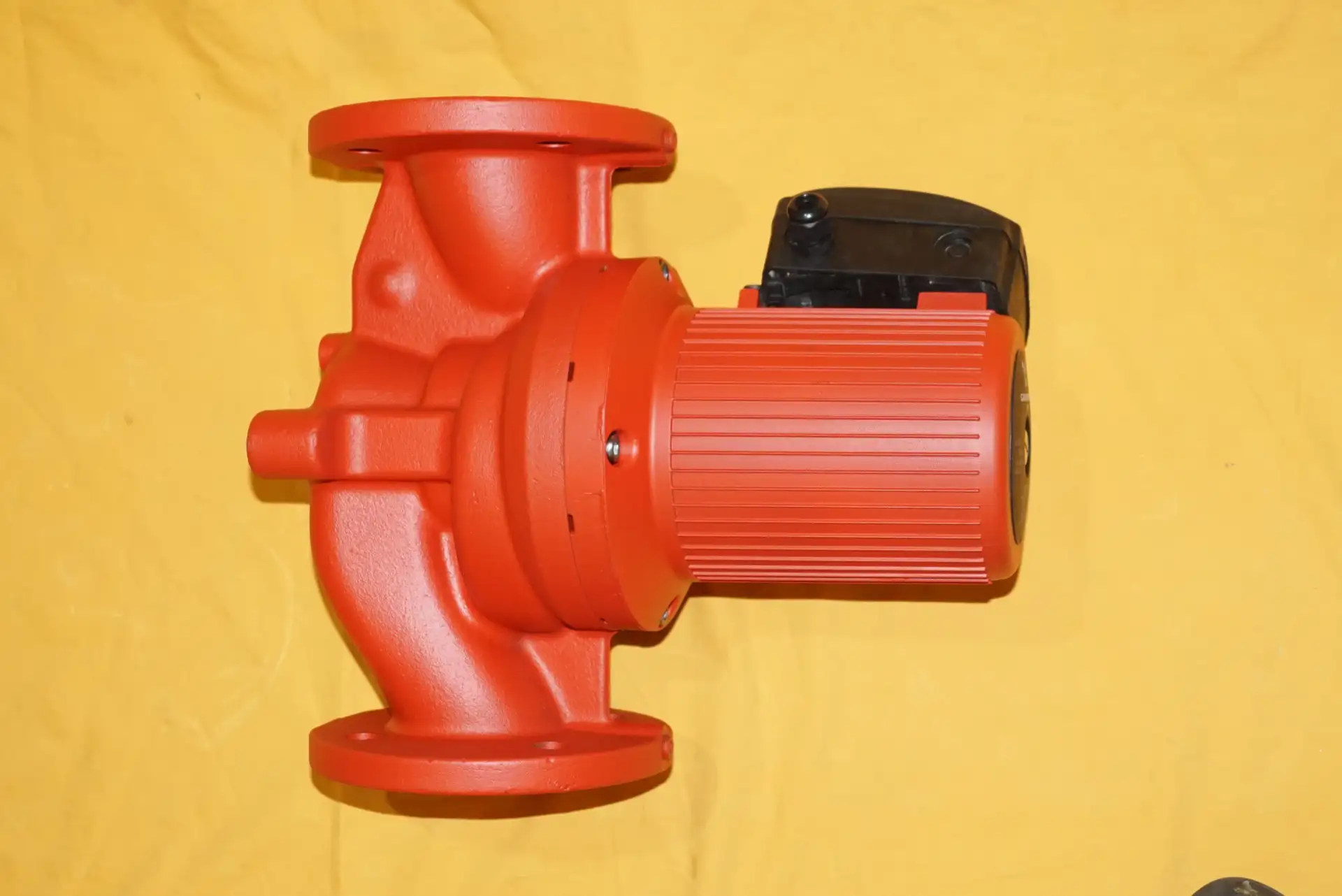 Grundfos UPS 80 – 120 F Heizungspumpe – Ansicht 5