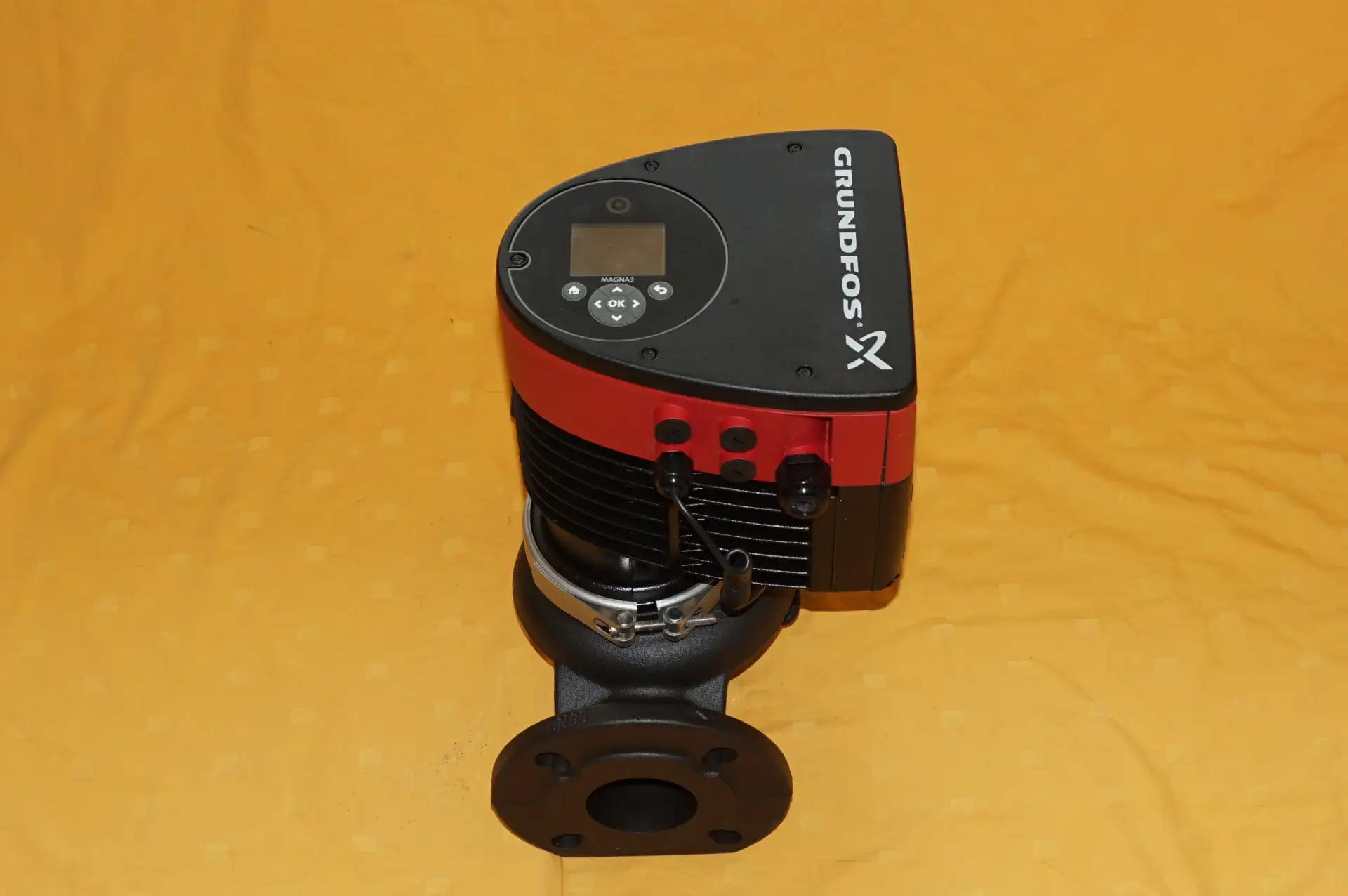 Grundfos Magna 3 65-40 F Heizungspumpe UNBENUTZT – Ansicht 6