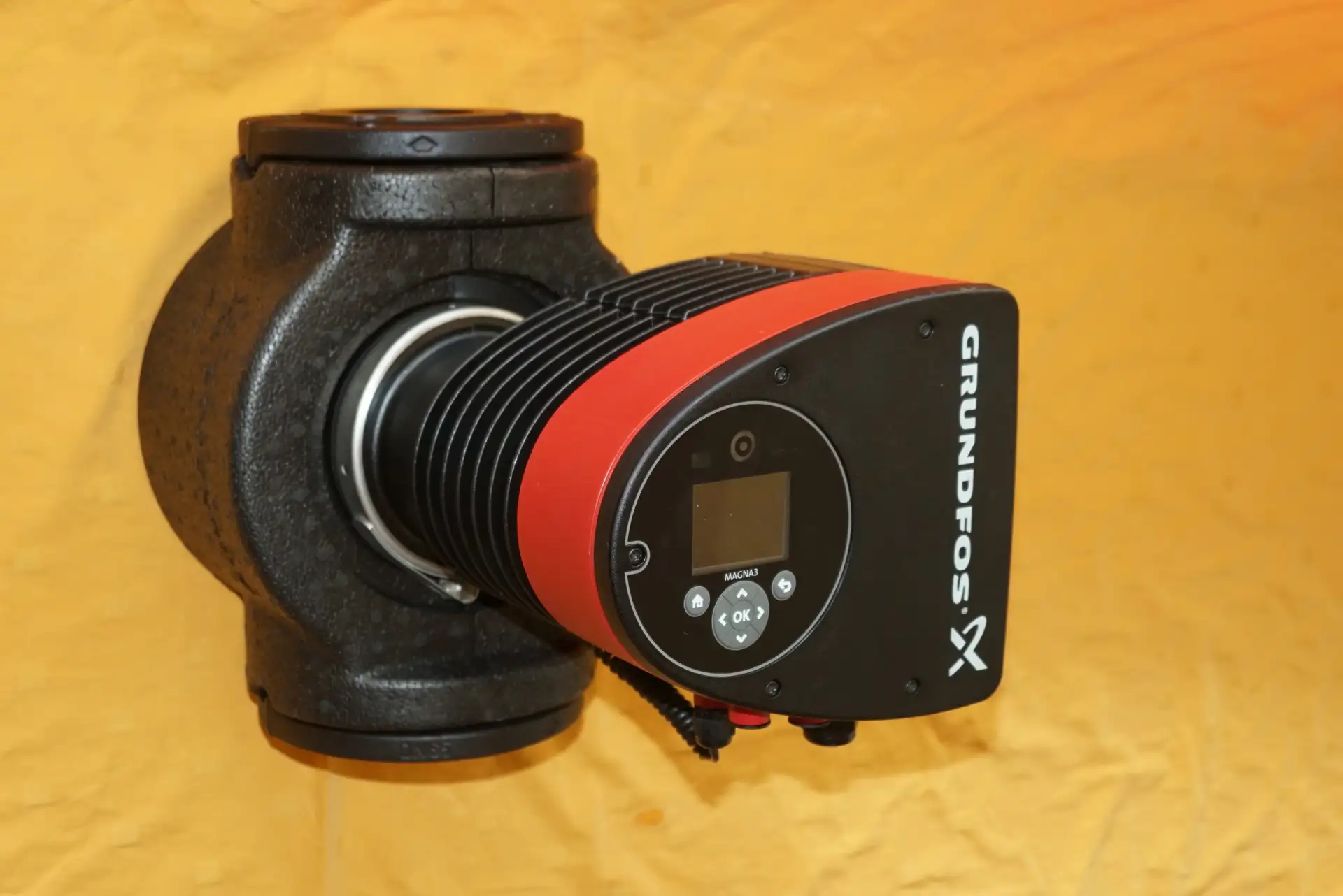 Grundfos Magna 3 65-40 Heizungspumpe, Heizkreispumpe, Umwälzpumpe, Förderpumpe, Ladepumpe, Effizienzpumpe, Hocheffizienzpumpe, Hocheffizienz – Nassläuferpumpe, Zirkulationspumpe, Flanschpumpe