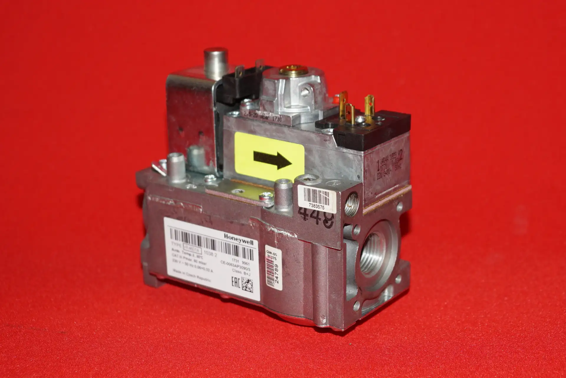 Honeywell Resideo Gaskombiregler VR4601A 1038 UNBENUTZT – Ansicht 2