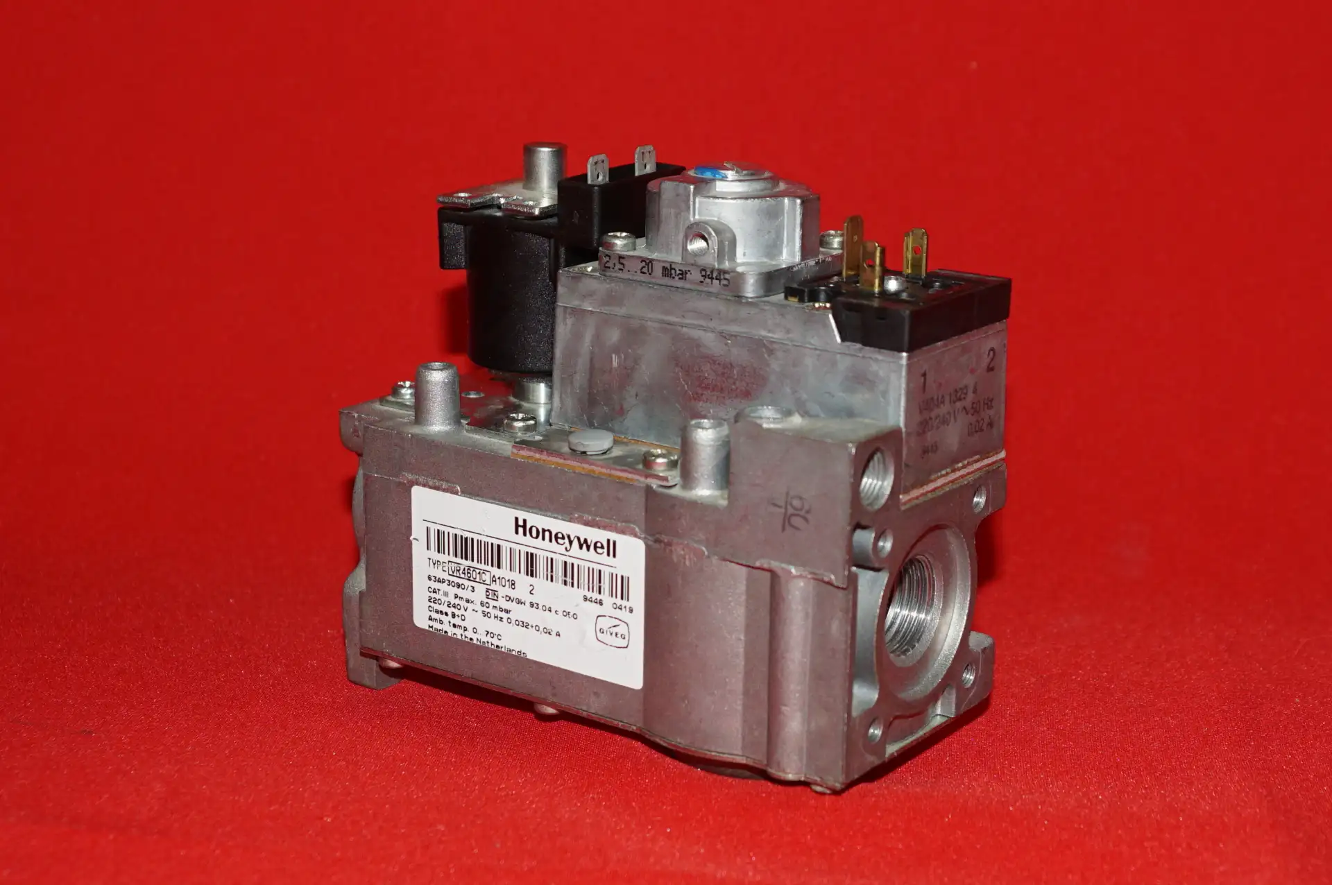 Honeywell / Resideo Gaskombiregler VR4601C  UNBENUTZT – Ansicht 3