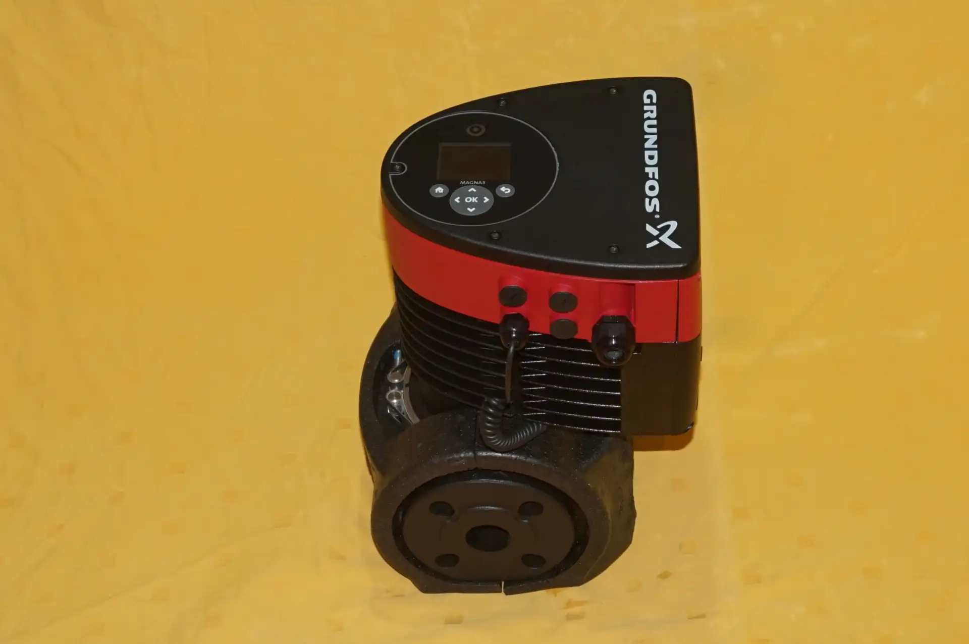 Grundfos Magna 3  32-120 F Hocheffizienzpumpe NEUWERTIG – Ansicht 3