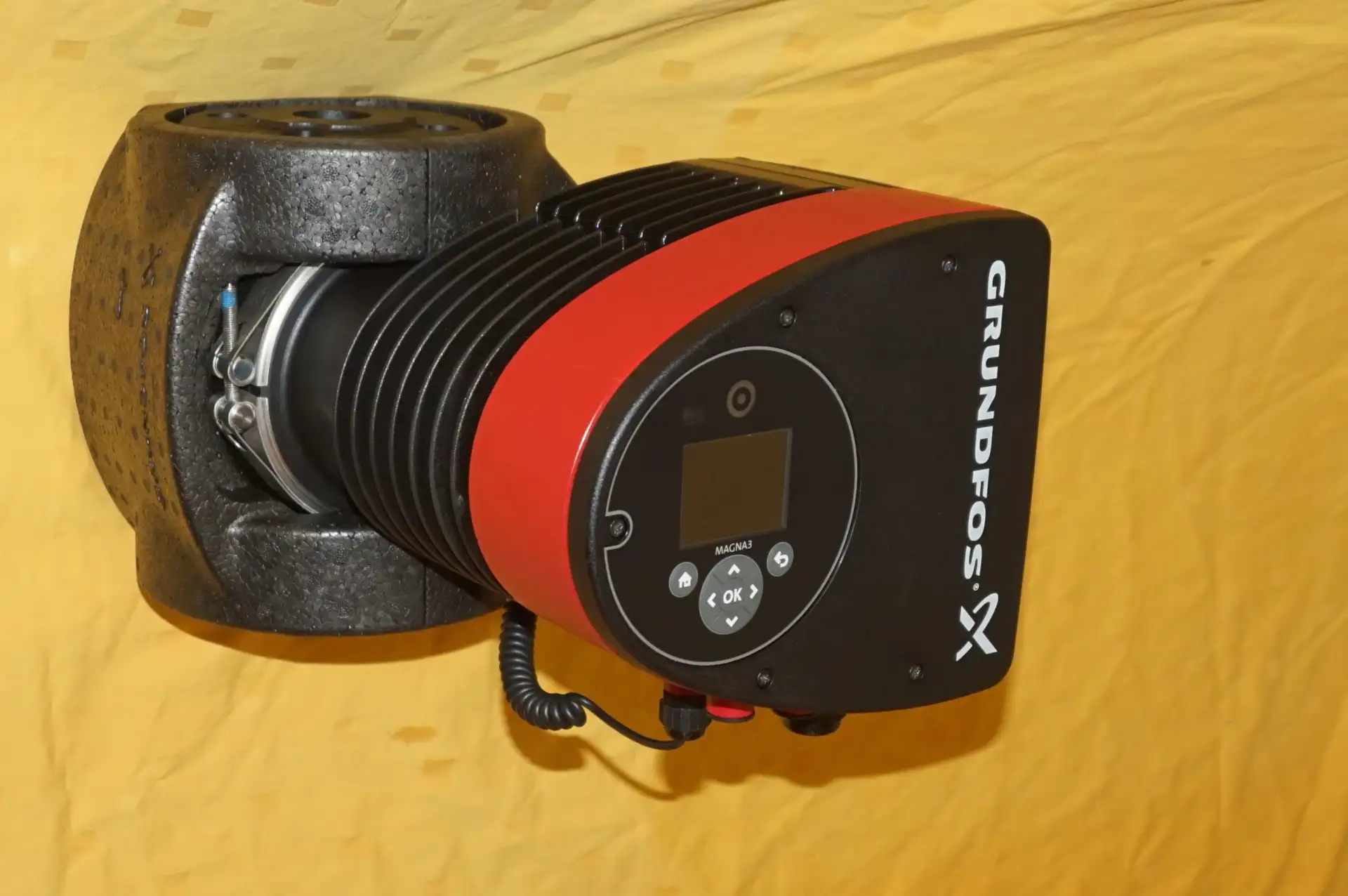 Grundfos Magna 3  32-120 F Hocheffizienzpumpe NEUWERTIG – Produktansicht