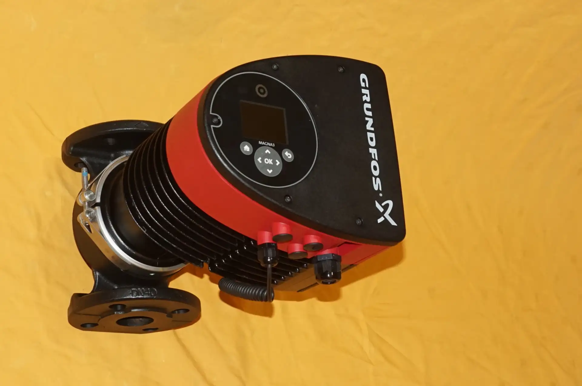 Grundfos Magna 3 40-100 F Heizungspumpe WIE NEU – Ansicht 7