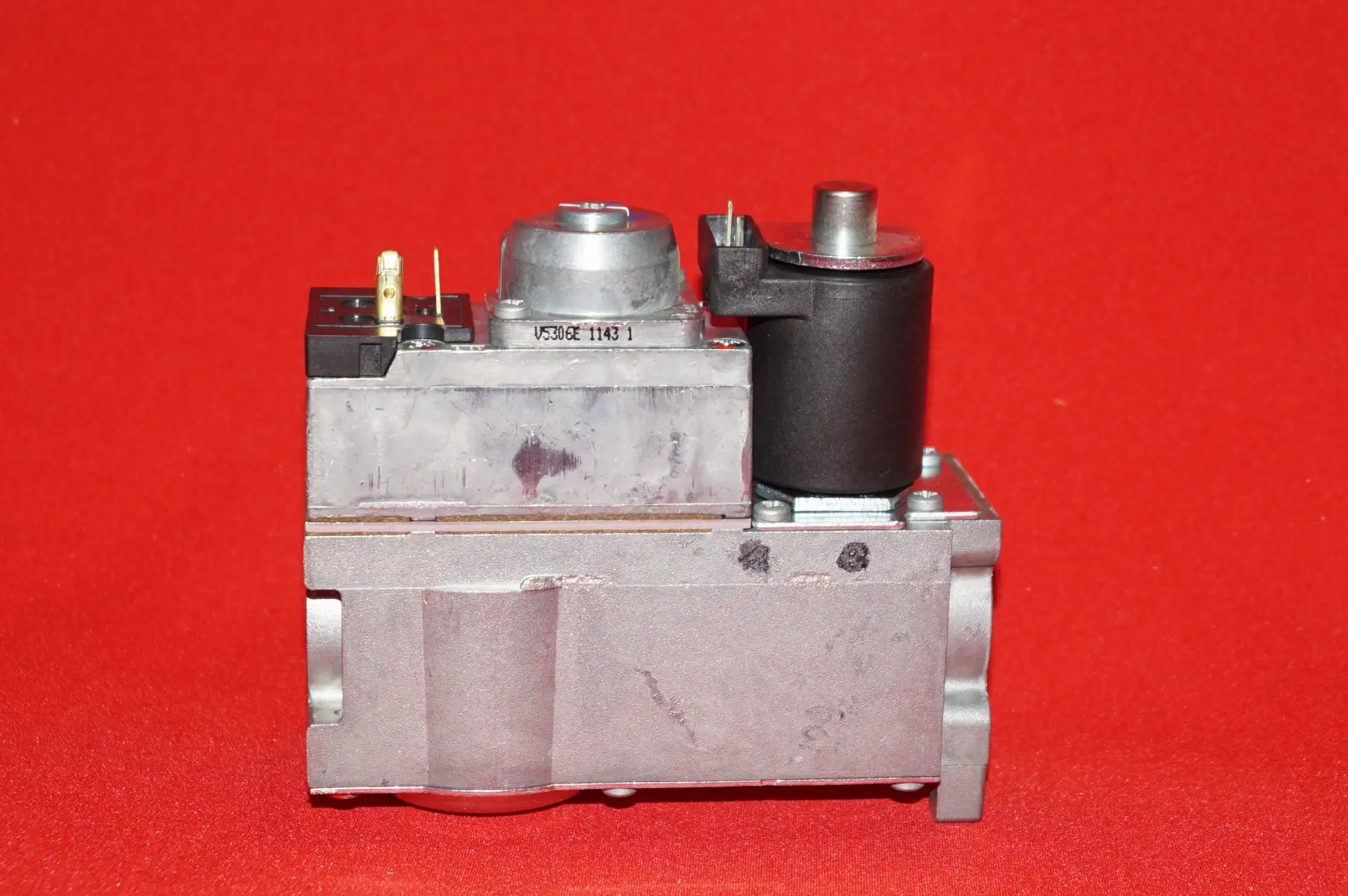 Honeywell / Resiseo Gaskombiregler VR4601C  NEU + UNBENUTZT – Ansicht 5