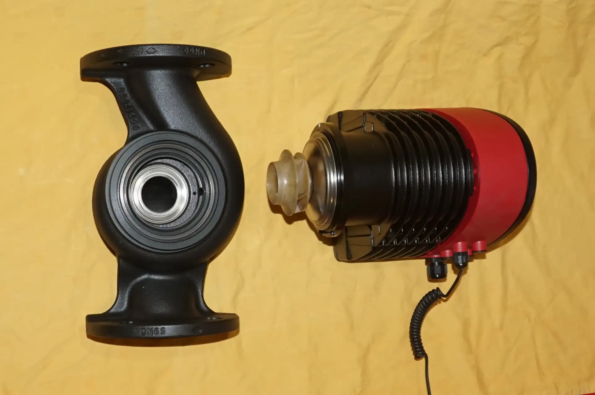 Grundfos Magna 3  65-60 F Heizungspumpe UNBENUTZT – Ansicht 16