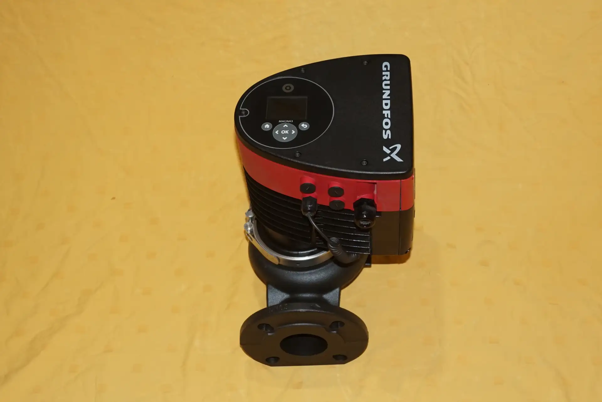 Grundfos Magna 3  65-60 F Heizungspumpe UNBENUTZT – Ansicht 9