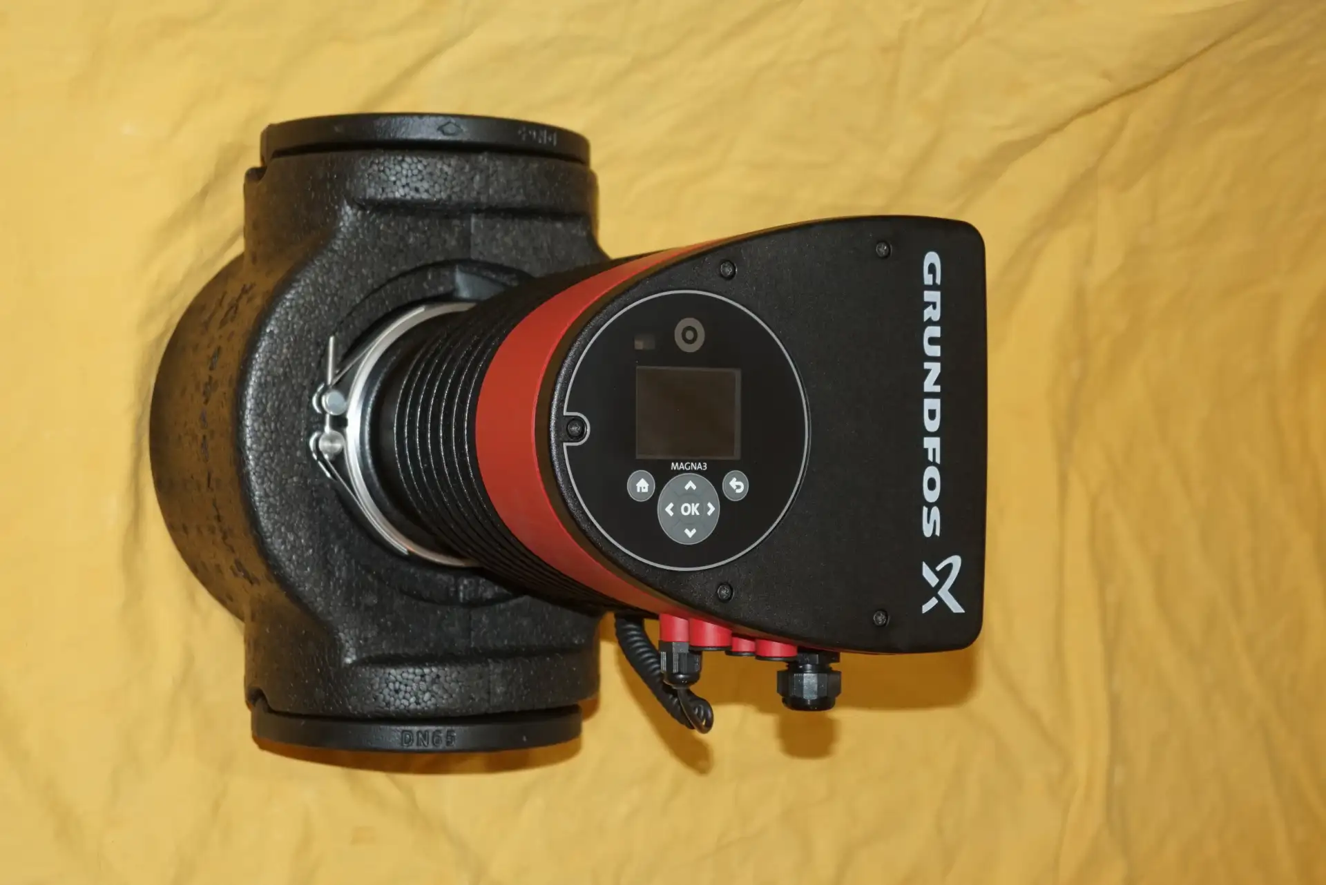 Grundfos Magna 3  65-60 F Heizungspumpe UNBENUTZT – Ansicht 3