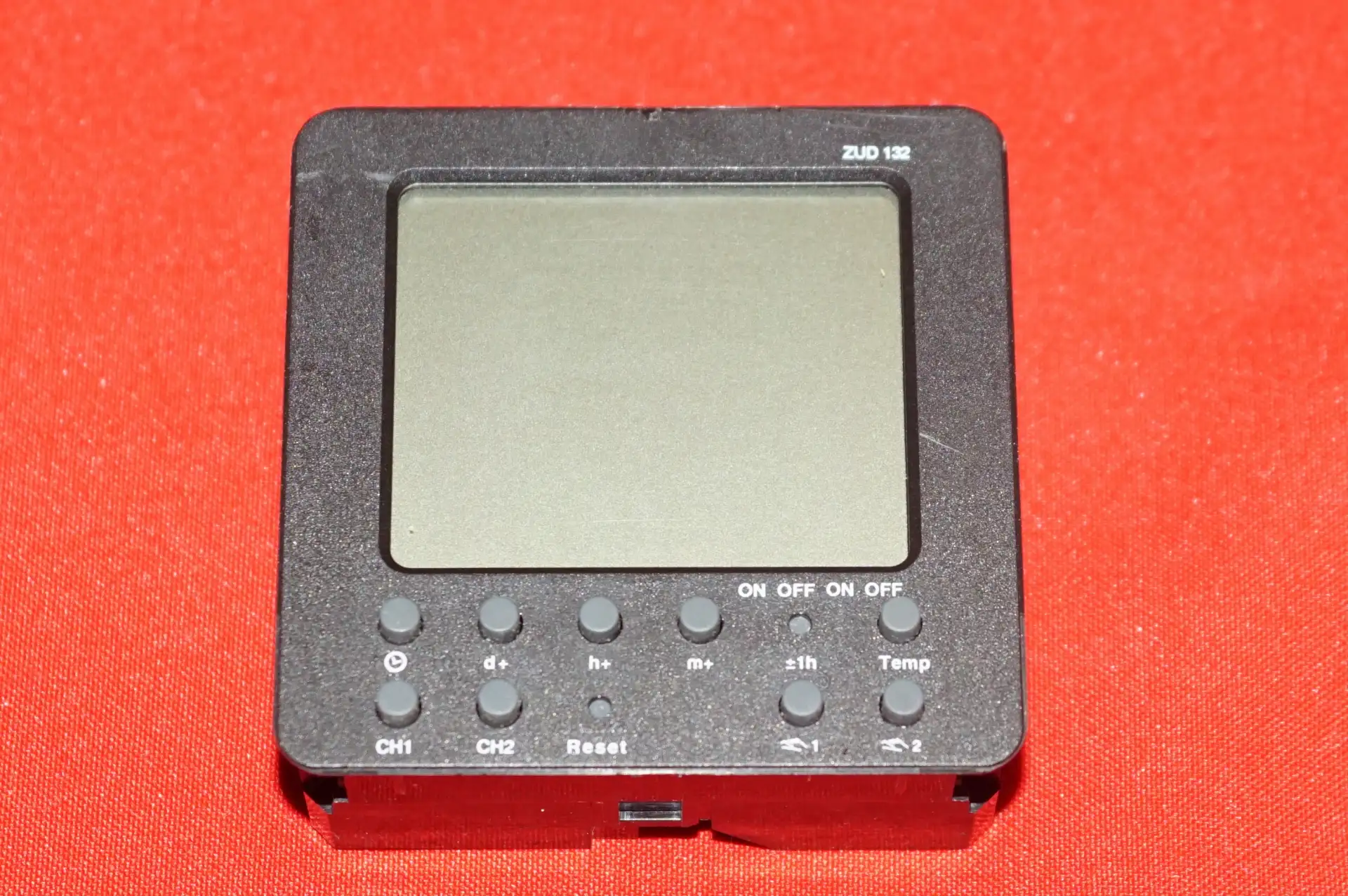Theben / TEM Schaltuhr ZUD 132 – Ansicht 3