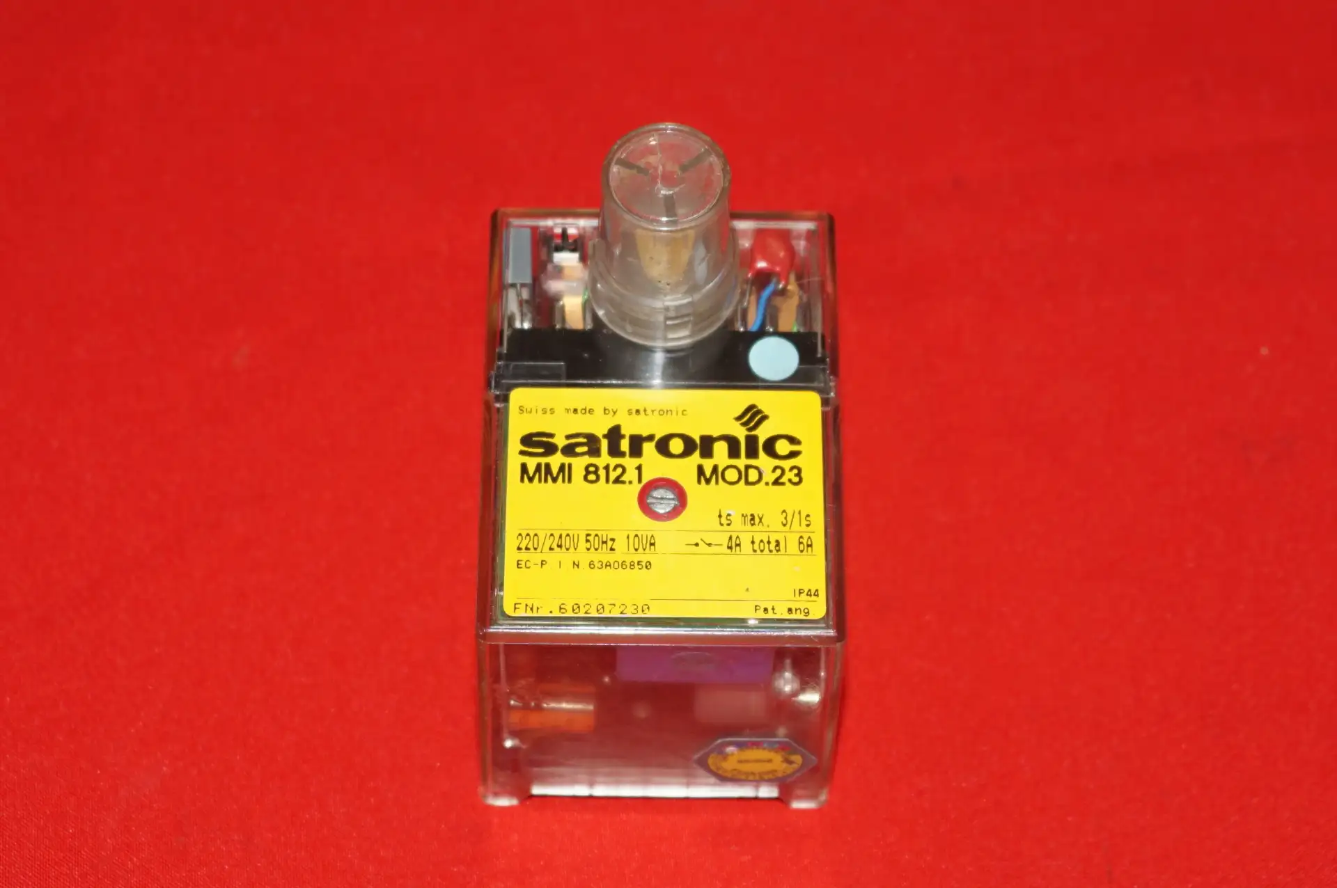 Honeywell / Satronic Feuerungsautomat MMI 812.1 Mod. 23 – Ansicht 2