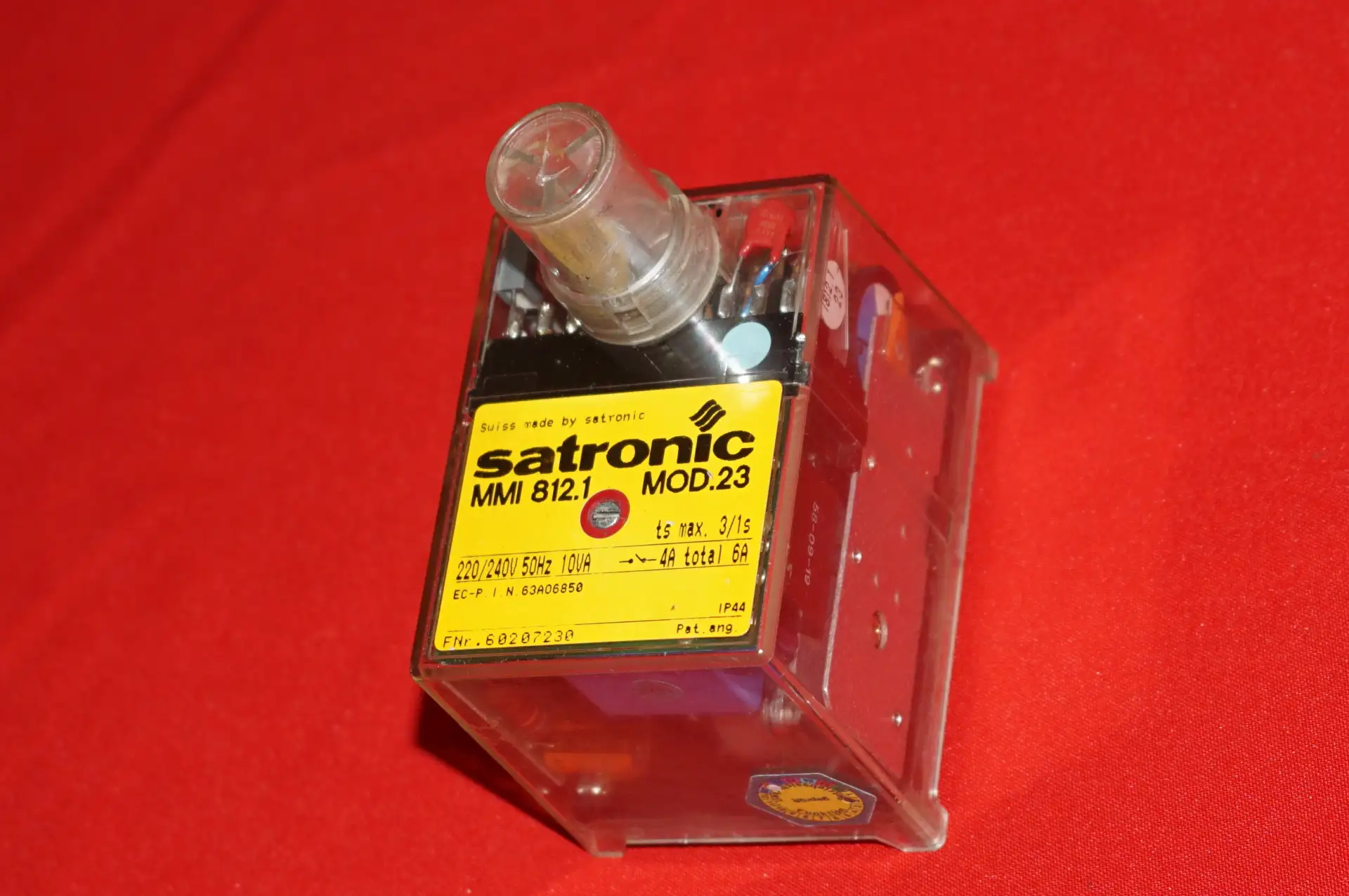 Honeywell / Satronic Feuerungsautomat MMI 812.1 Mod. 23 – Produktansicht