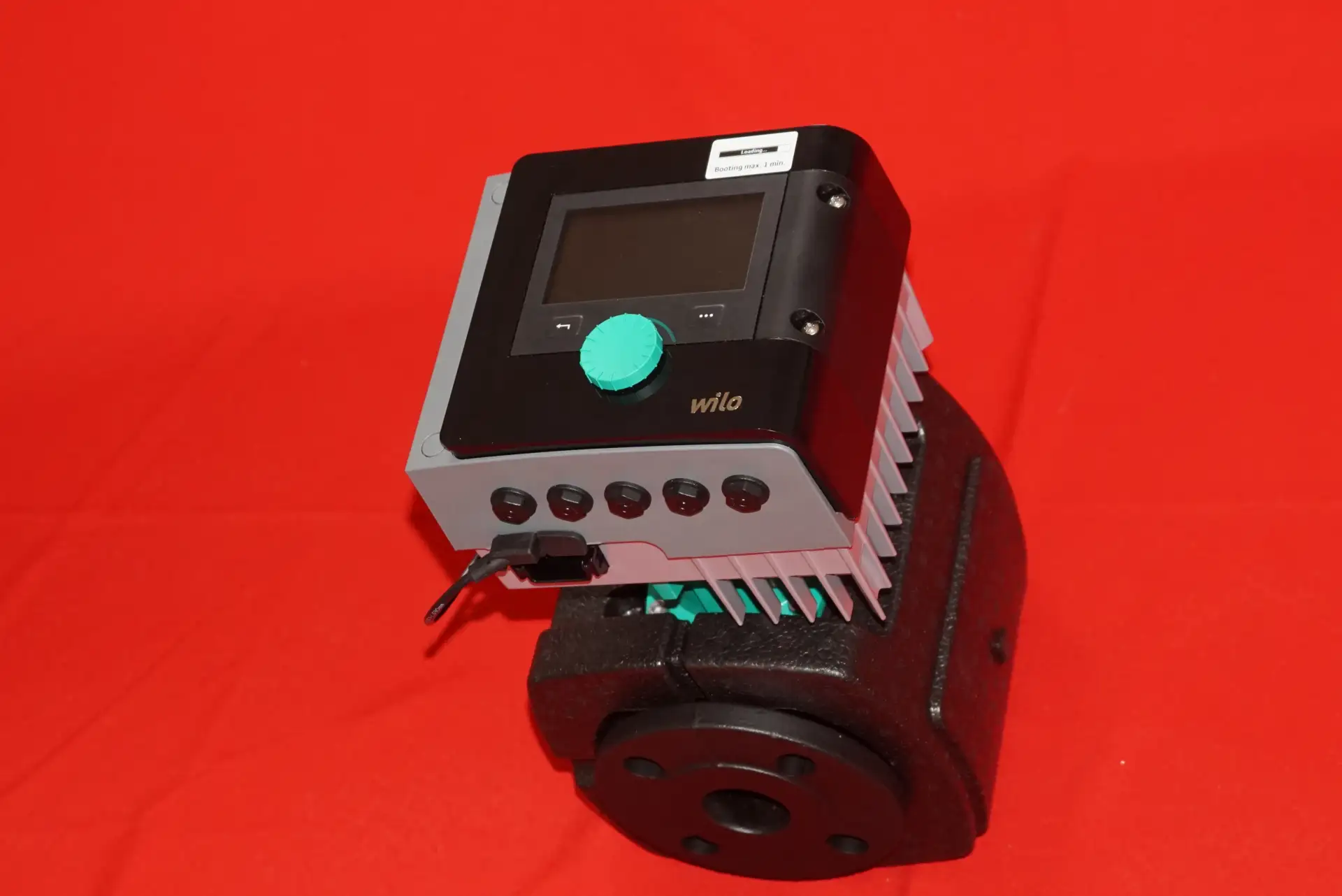 Wilo Stratos Maxo 40 /0,5-8 Hocheffizienzpumpe – Produktansicht
