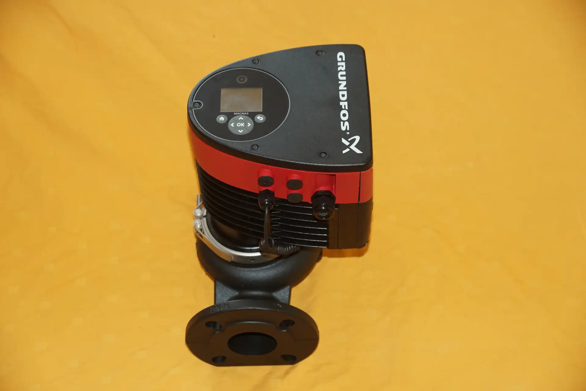Grundfos Magna 3  65-80 F Heizungspumpe UNBENUTZT – Ansicht 3