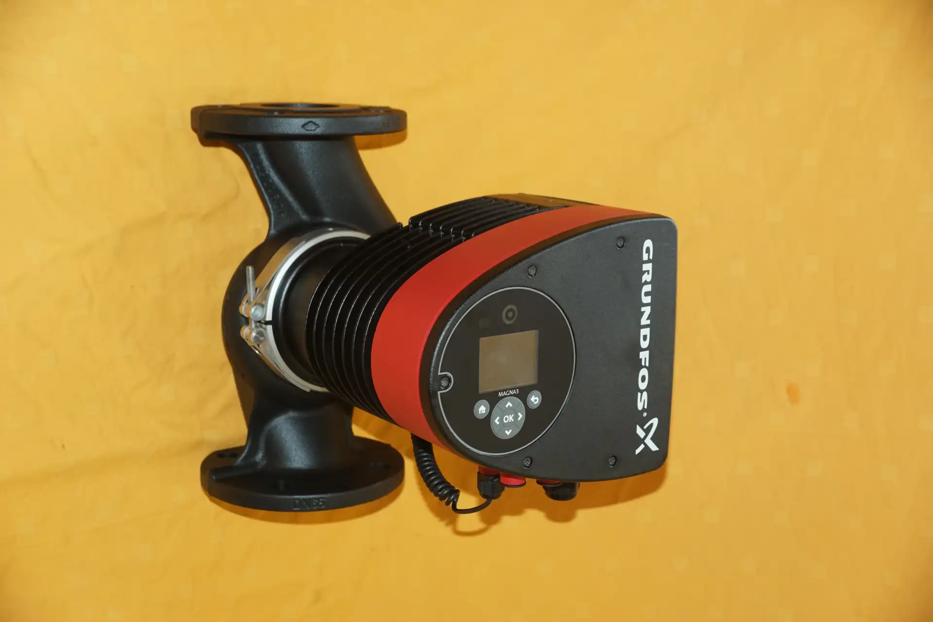 Grundfos Magna 3  65-80 F Heizungspumpe UNBENUTZT – Produktansicht