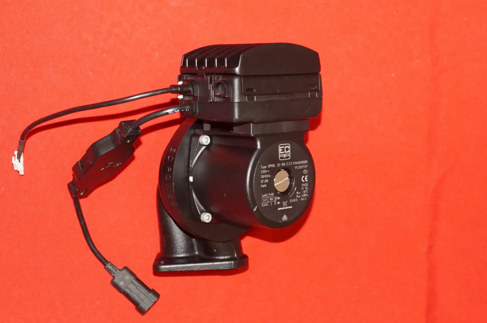 Grundfos UPMXL 25 – 100 EC Power  Hocheffizienzpumpe UNBENUTZT – Produktansicht