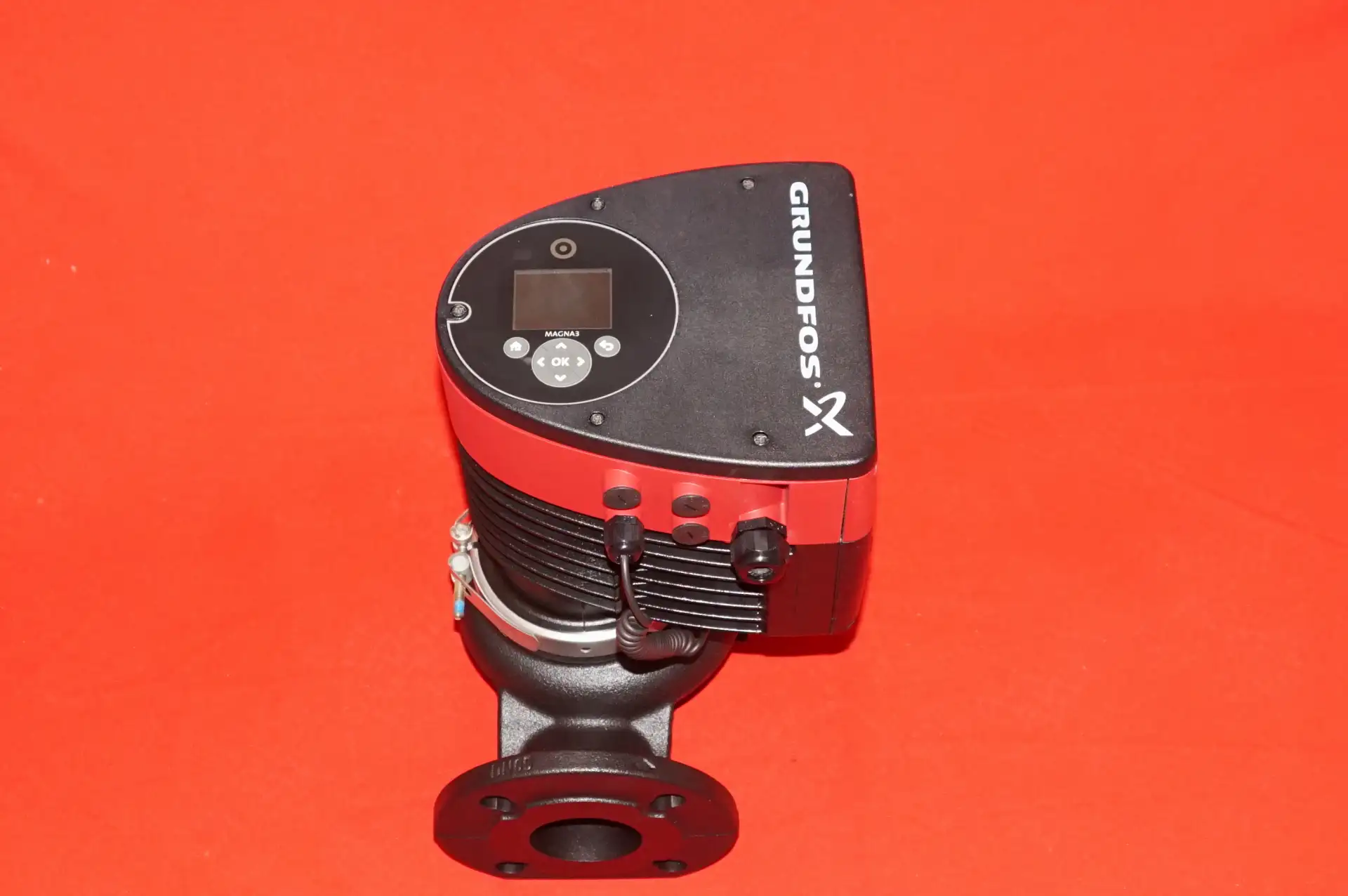 Grundfos Magna 3  65-120 F Heizungspumpe UNBENUTZT – Ansicht 7