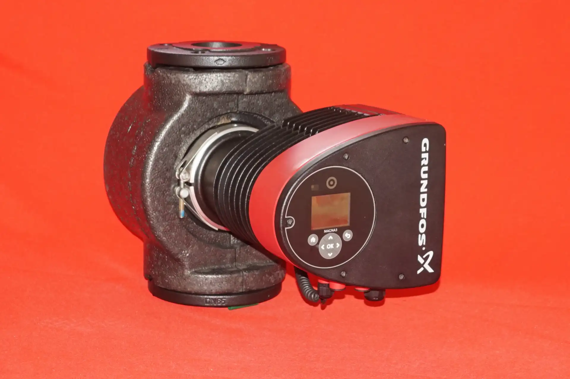 Grundfos Magna 3  65-120 F Heizungspumpe UNBENUTZT – Produktansicht