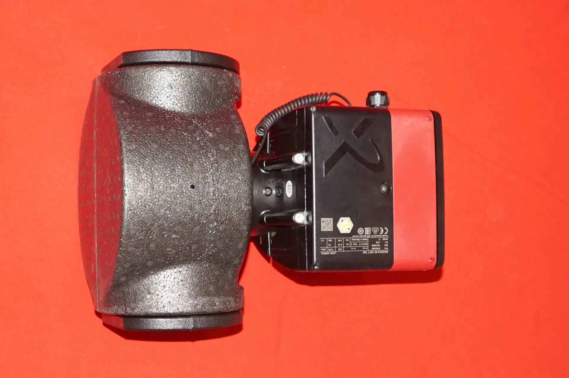 Grundfos Magna 3  65-120 F Heizungspumpe UNBENUTZT – Ansicht 4