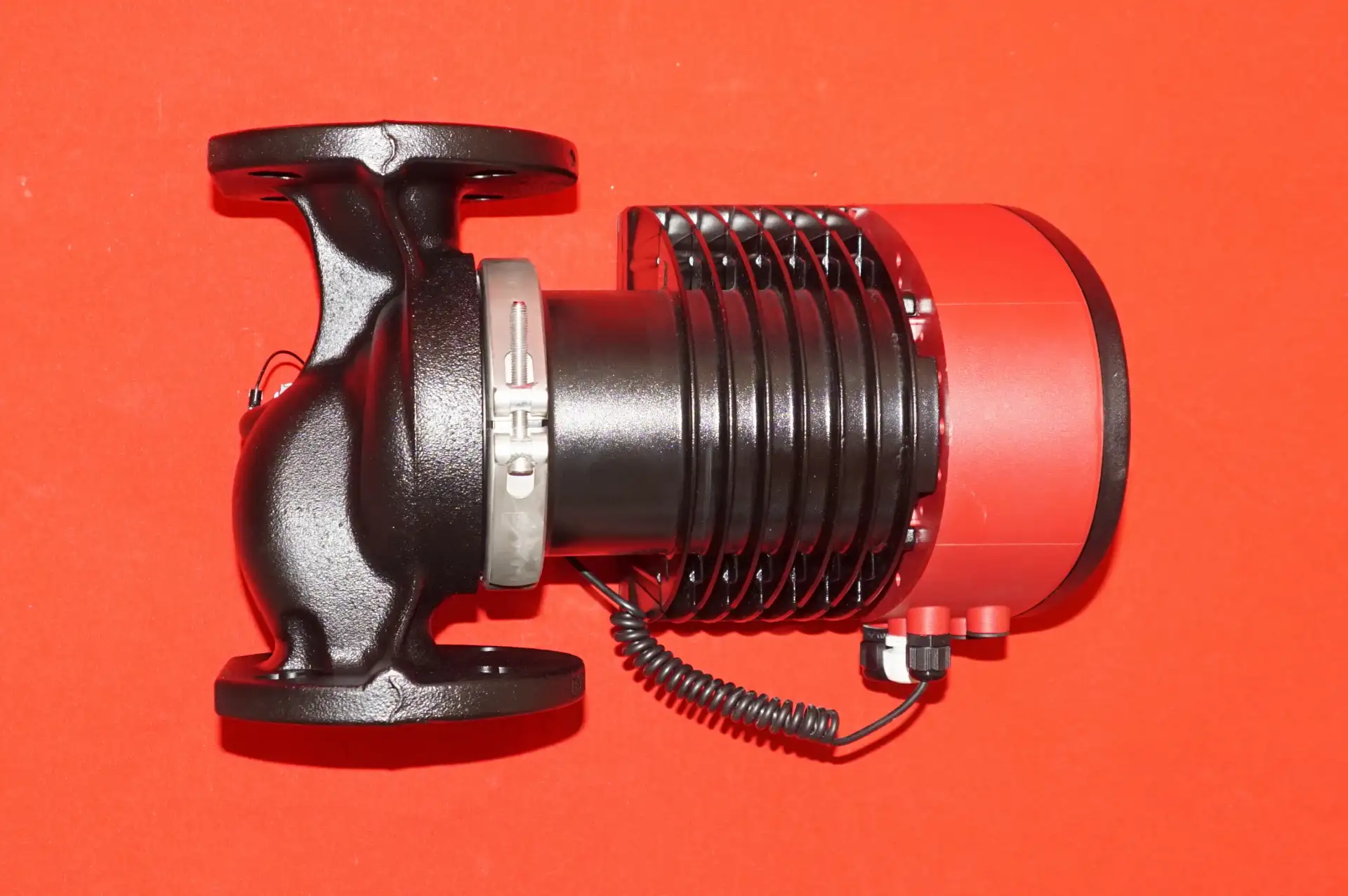 Grundfos Magna 3 50-80 F Heizungspumpe UNBENUTZT – Ansicht 4