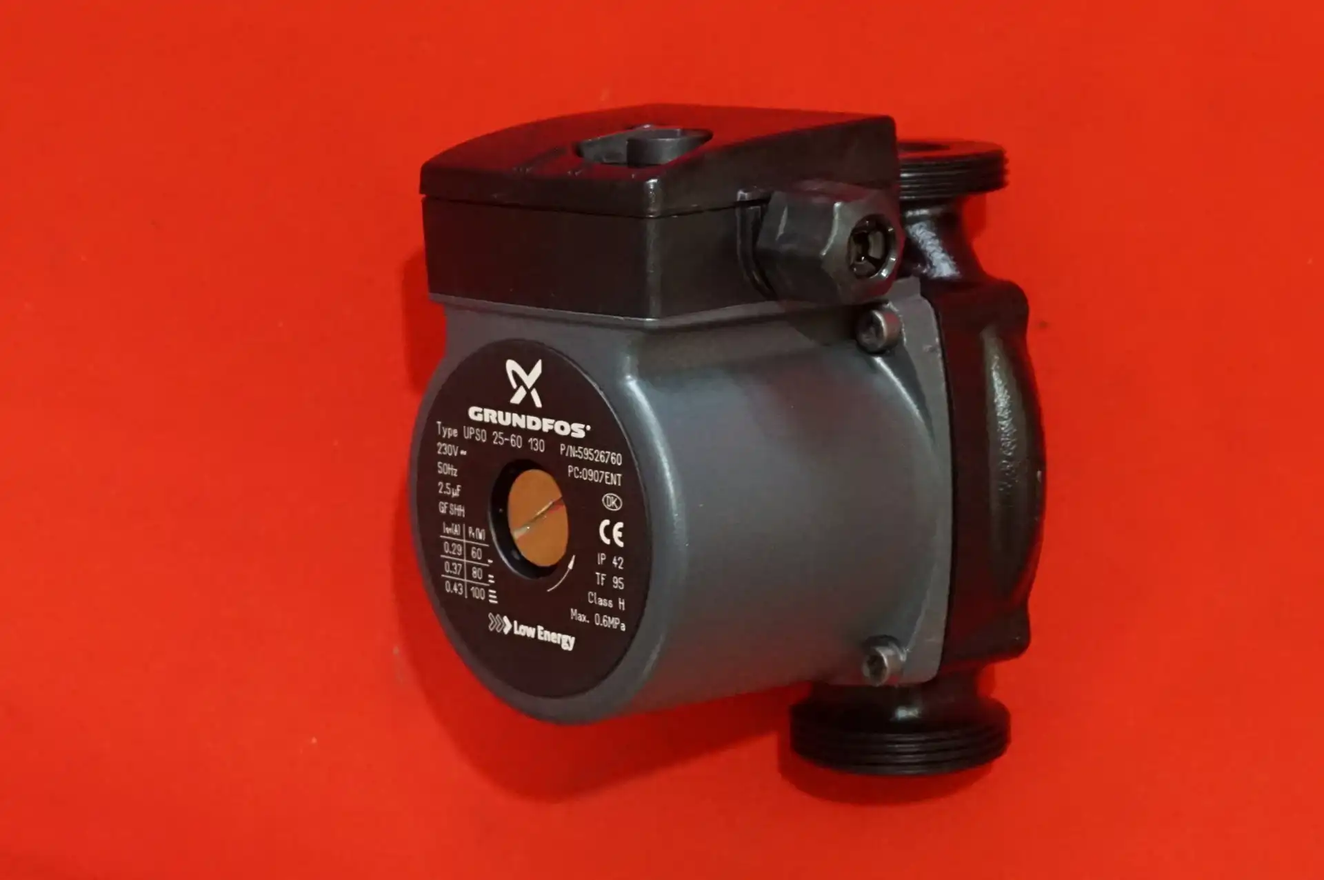 Grundfos UPS 25 – 60 130 Heizungspumpe – Ansicht 2